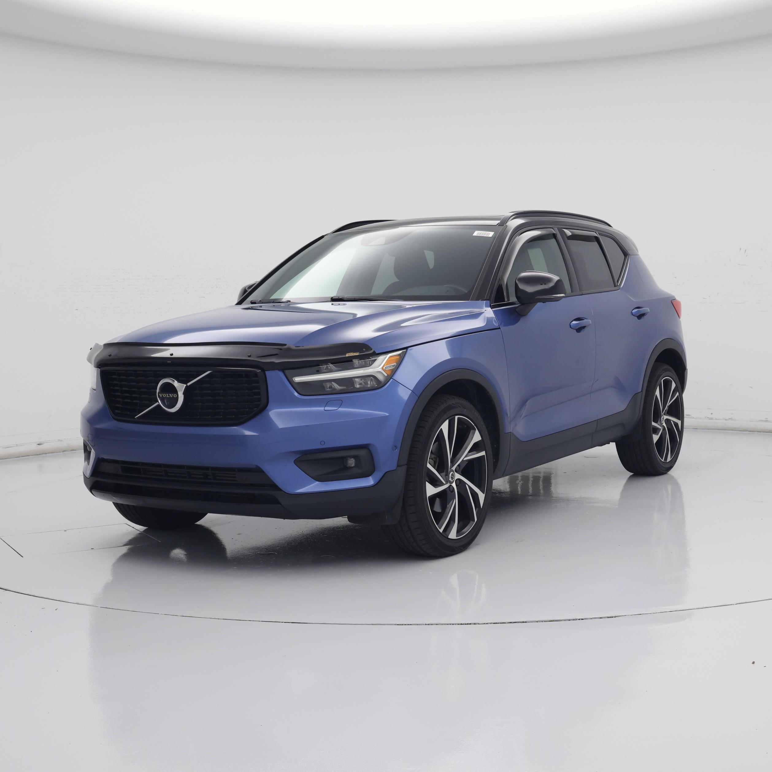 Thumbnail: 2021 Volvo XC40 - 4