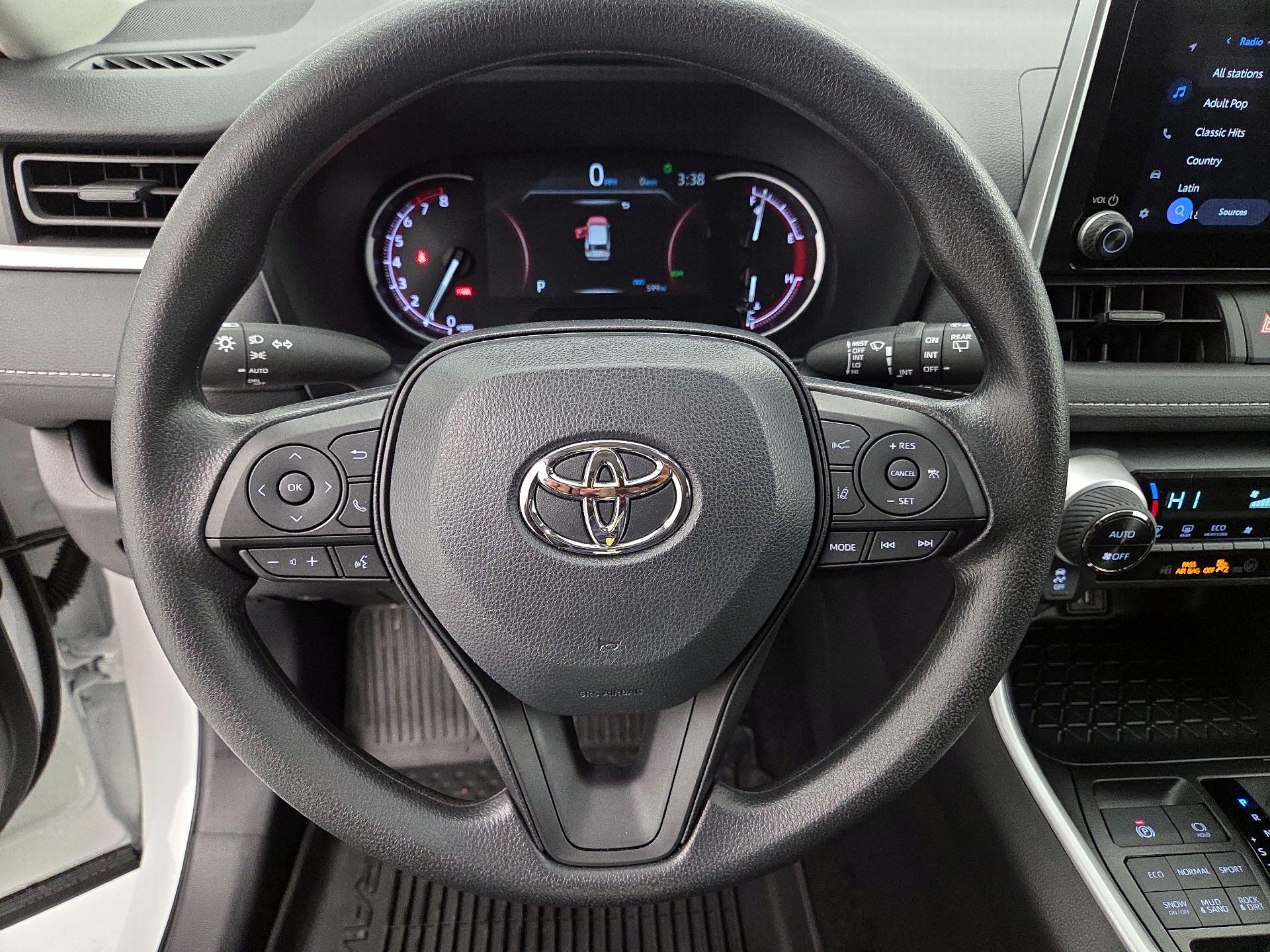 Thumbnail: 2025 Toyota RAV4 - 10