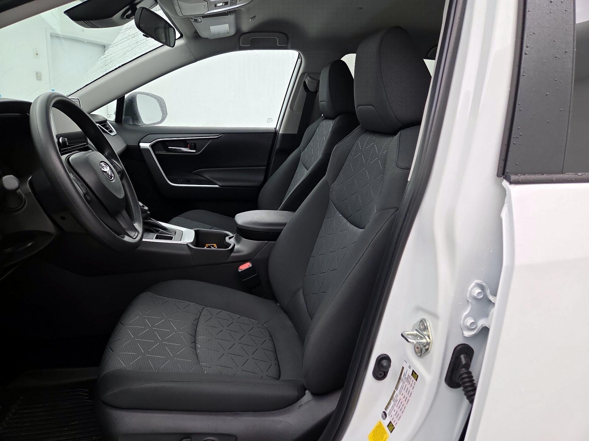 Thumbnail: 2025 Toyota RAV4 - 11