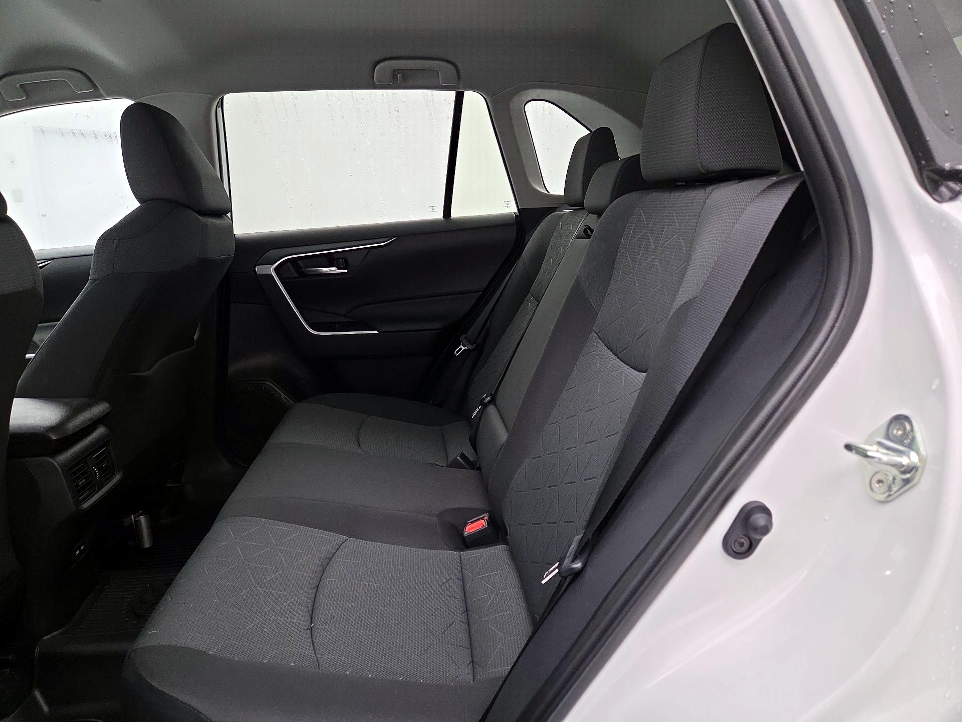 Thumbnail: 2025 Toyota RAV4 - 19