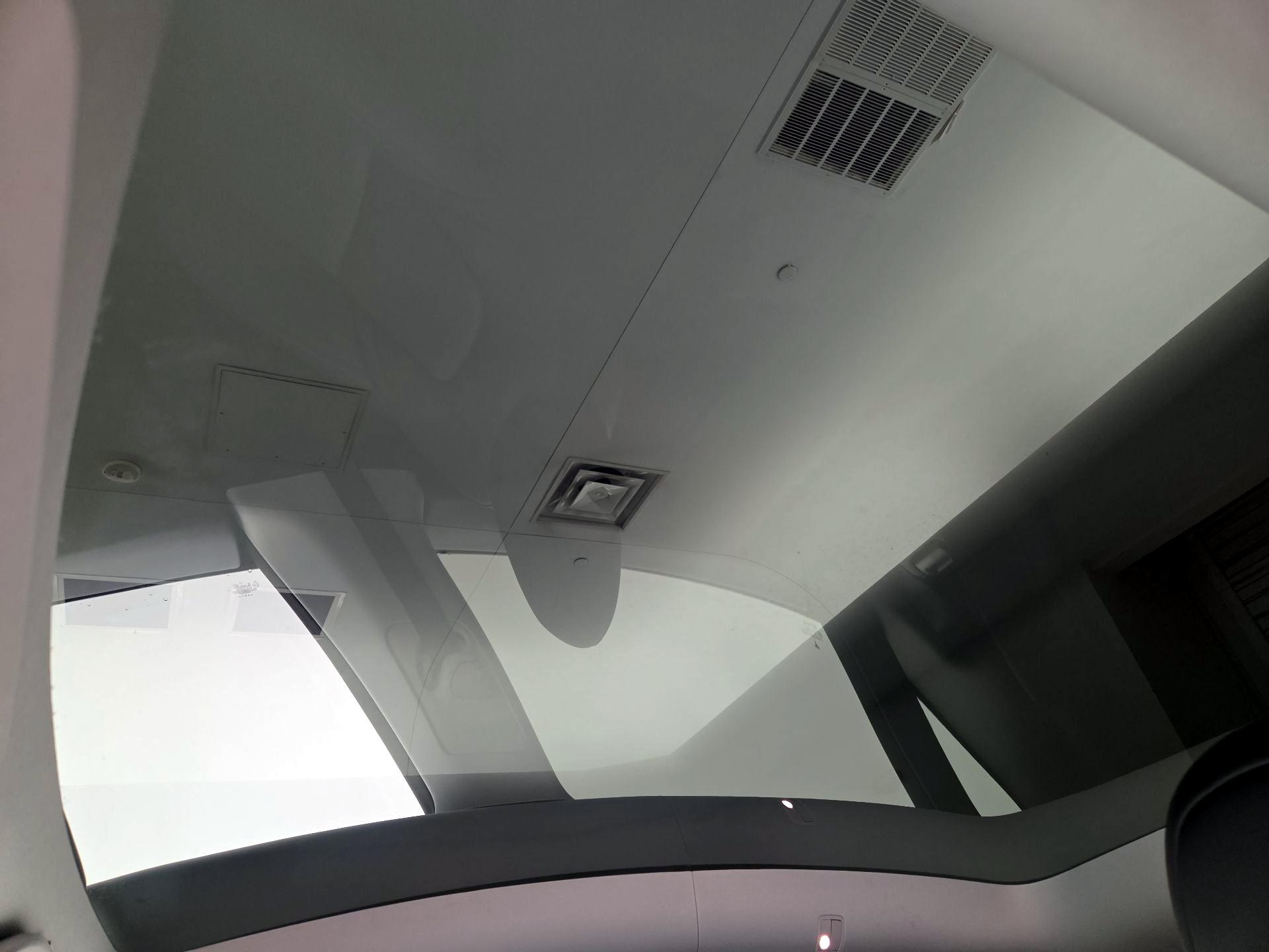 Thumbnail: 2025 Tesla Model Y - 18