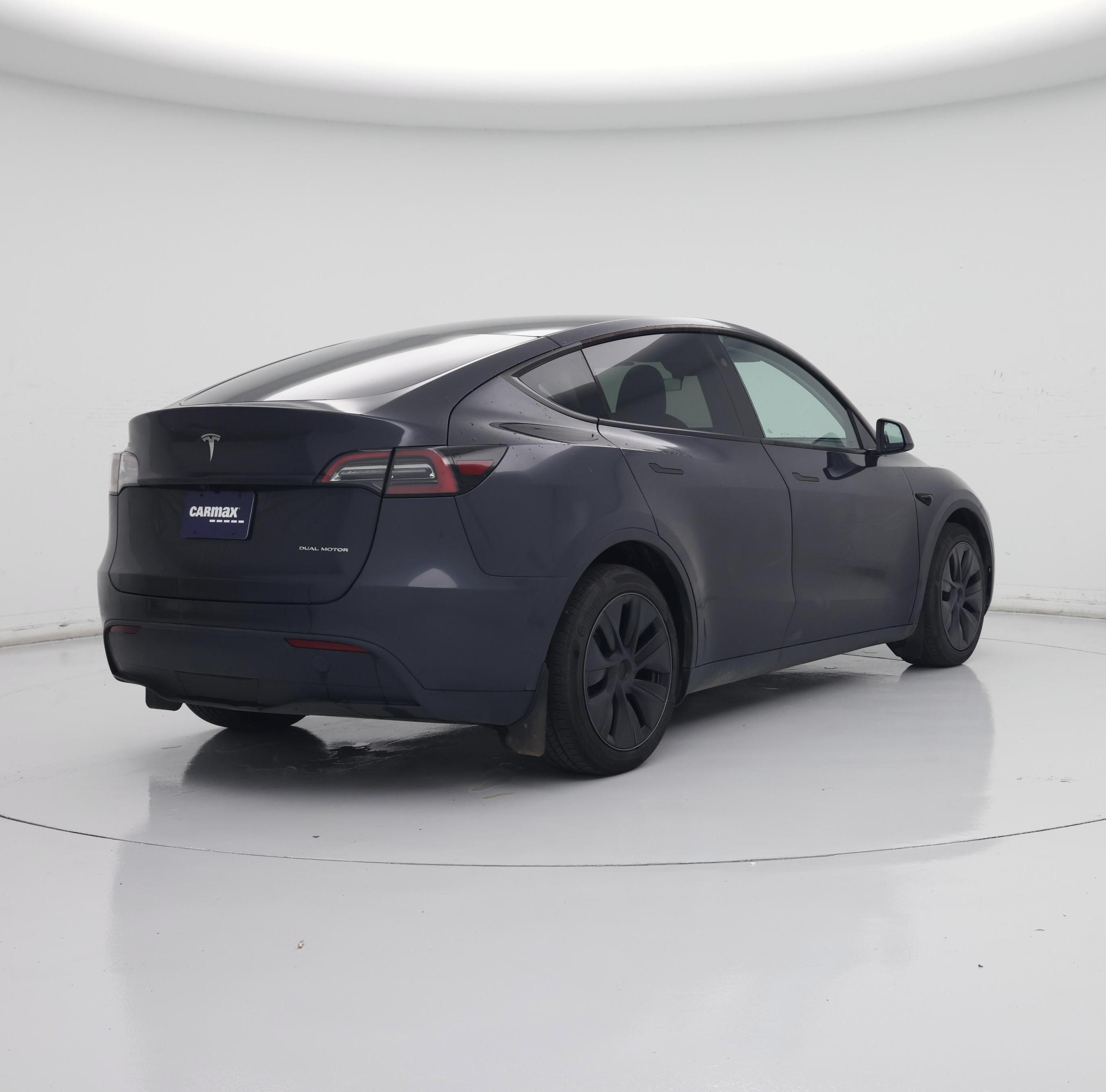 Thumbnail: 2025 Tesla Model Y - 8