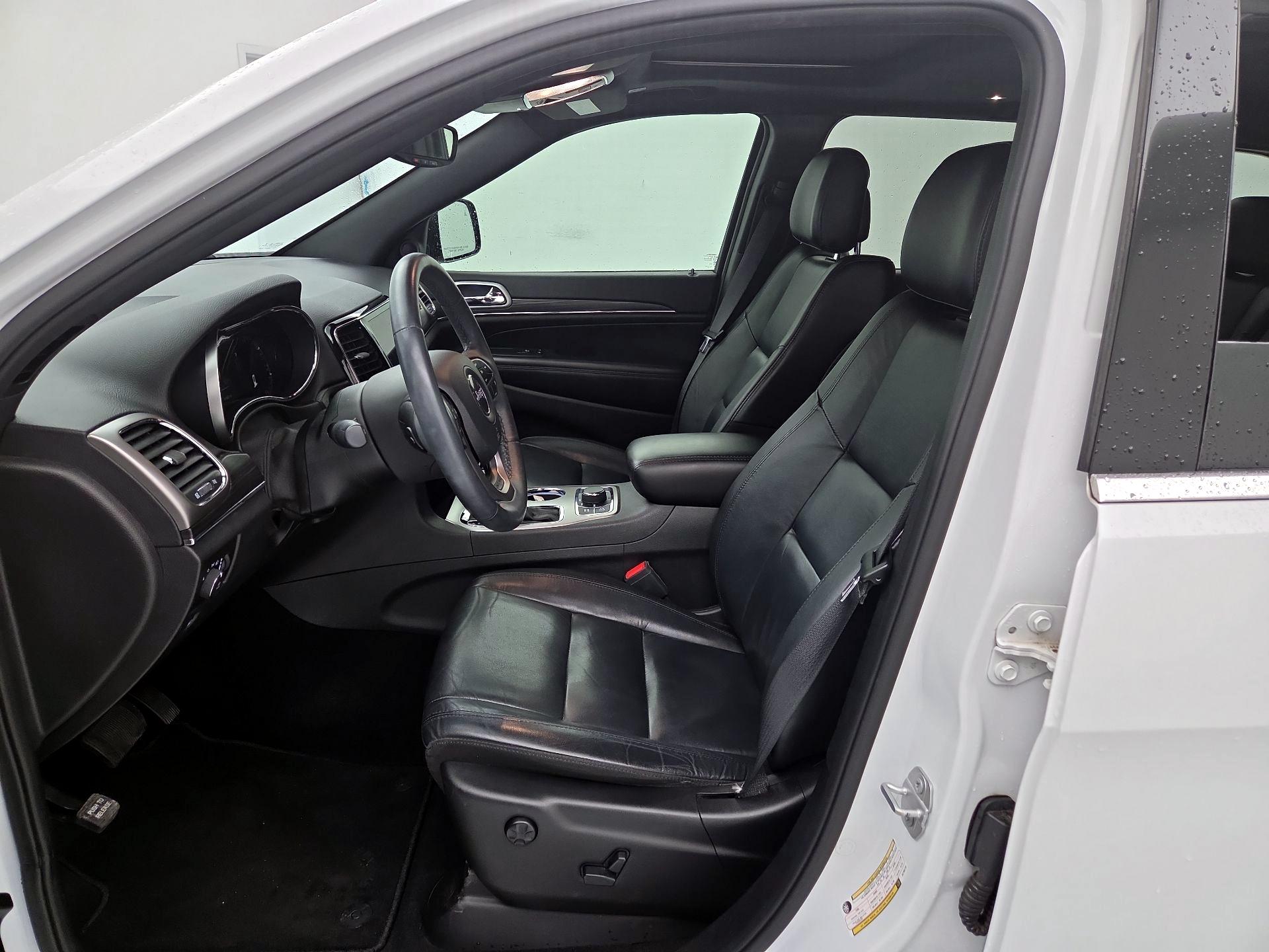 Thumbnail: 2019 Jeep Grand Cherokee - 11