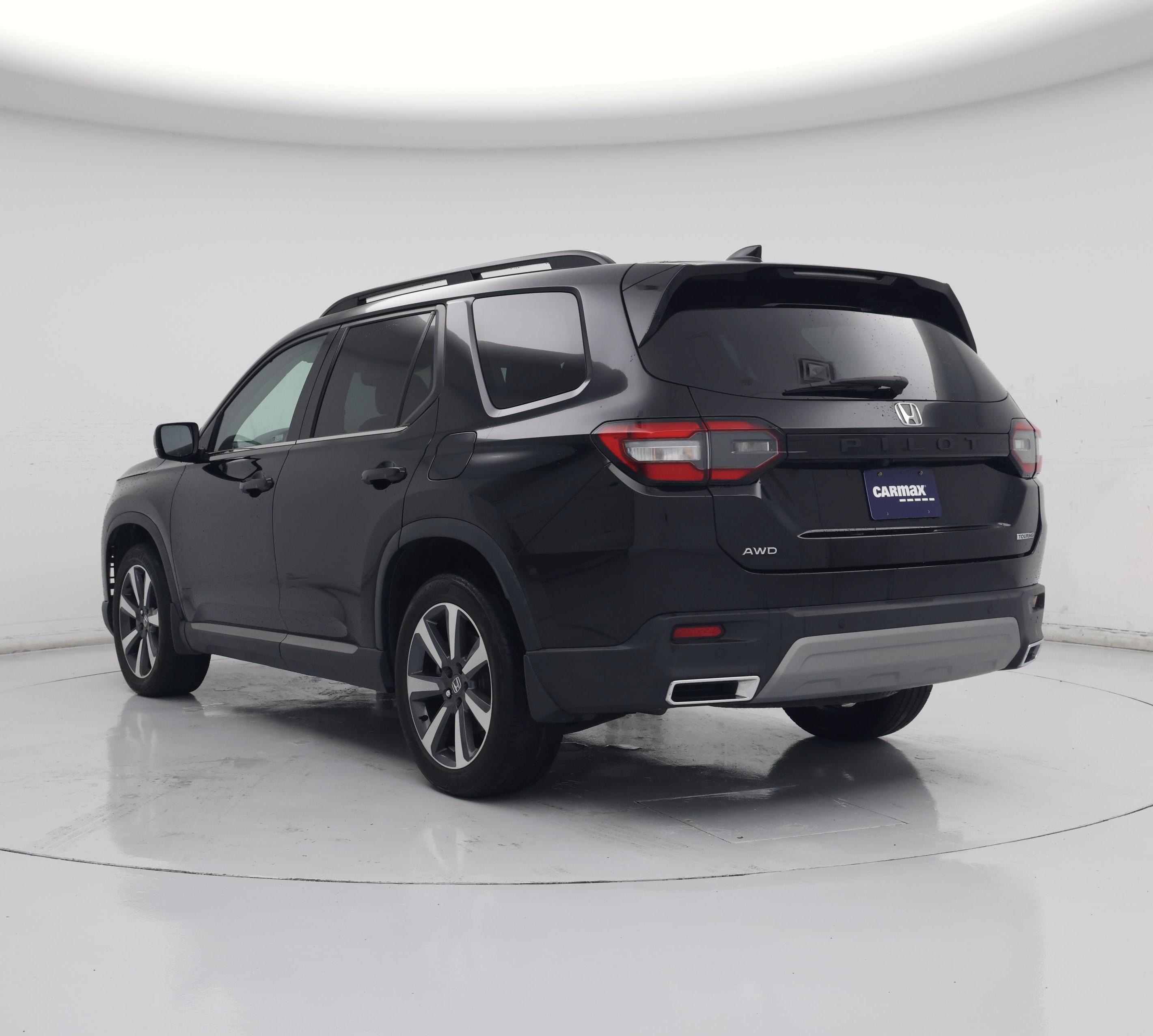 Thumbnail: 2023 Honda Pilot - 2