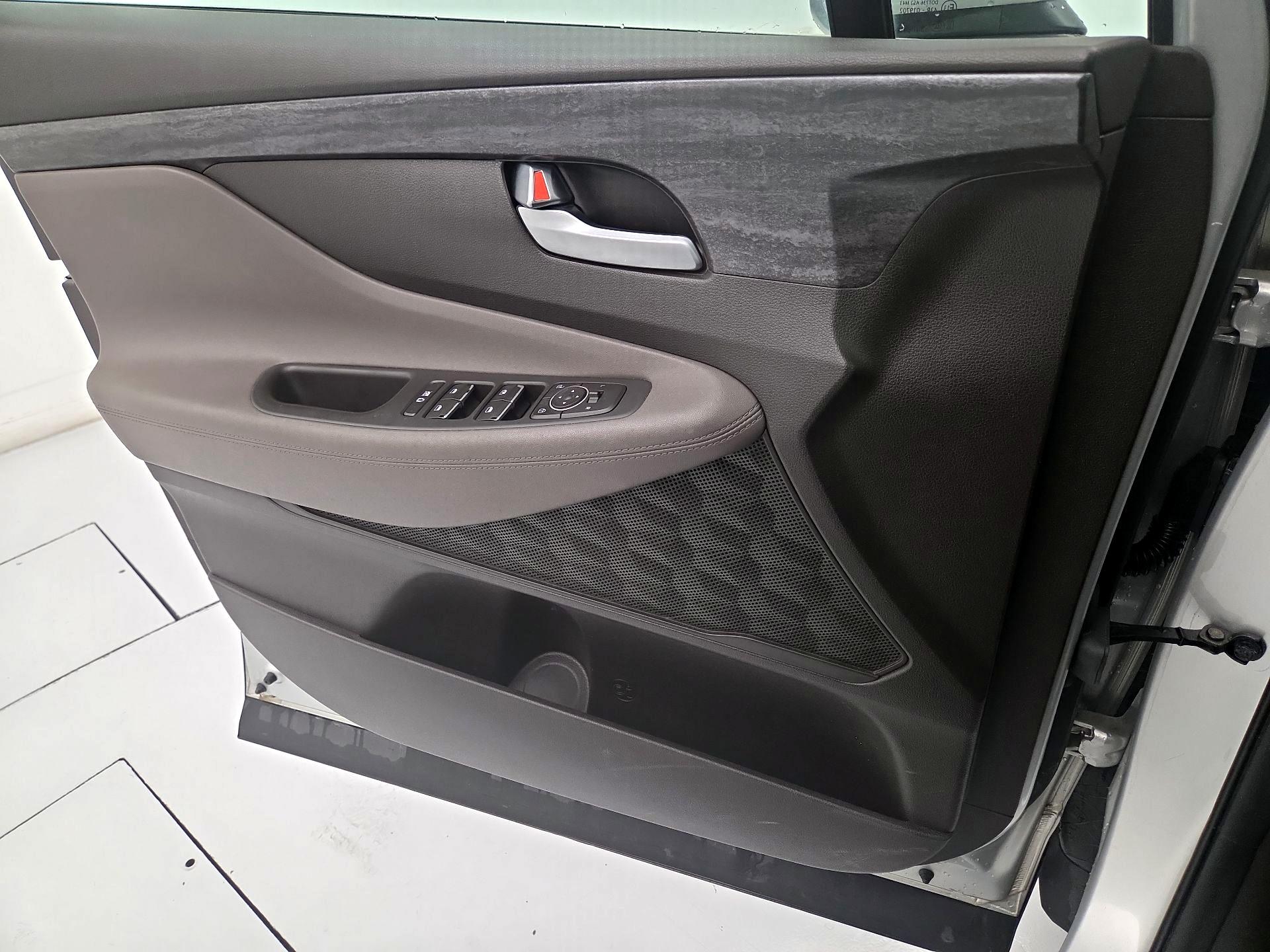 Thumbnail: 2019 Hyundai Santa Fe - 12