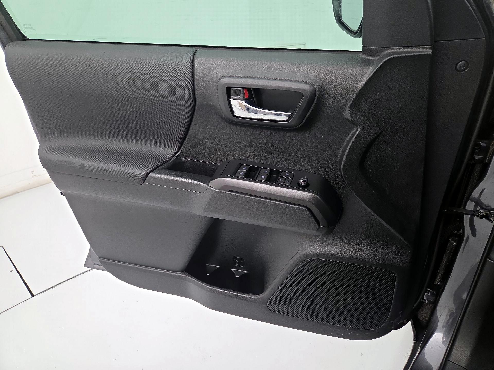 Thumbnail: 2023 Toyota Tacoma - 12