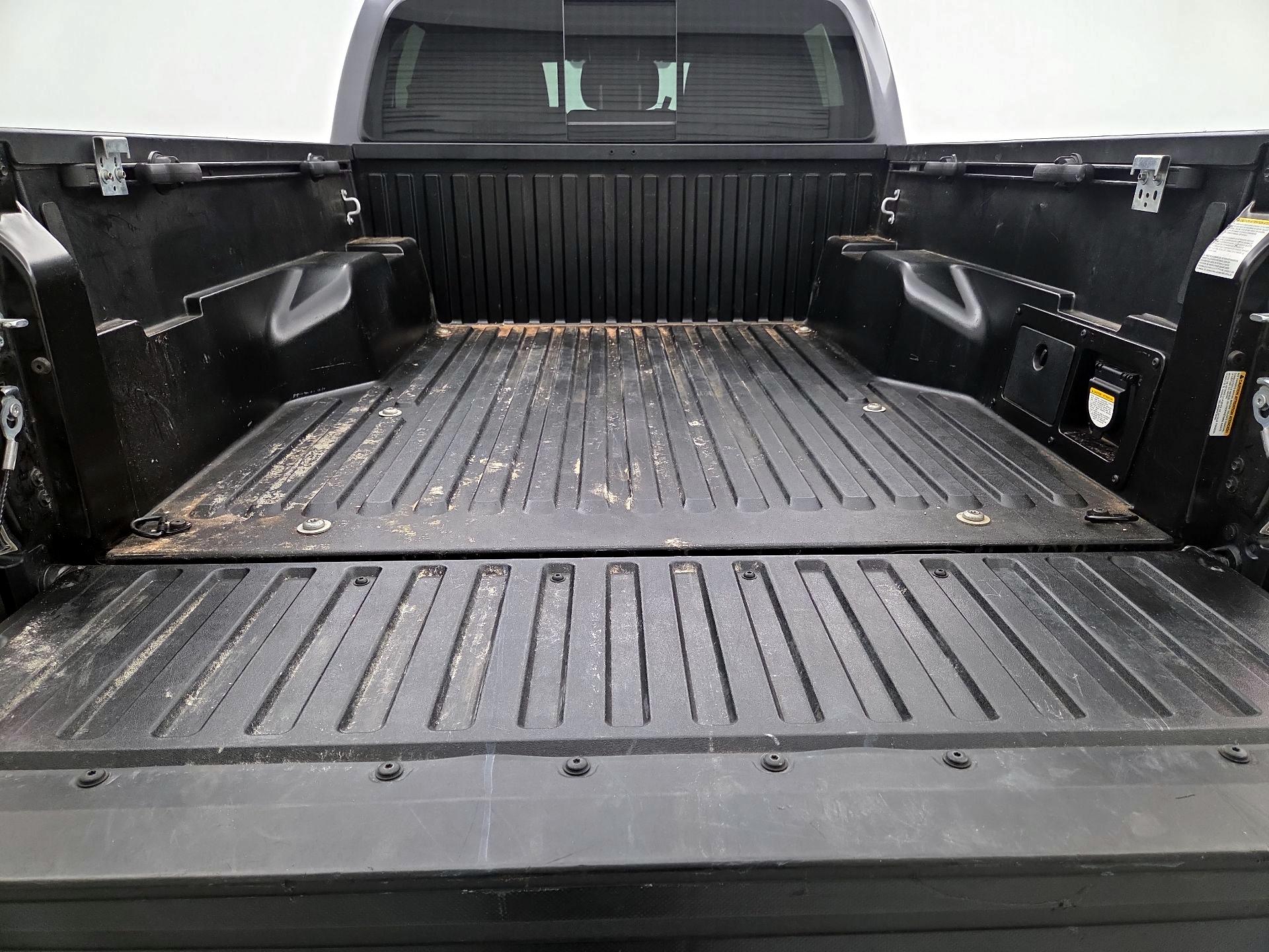 Thumbnail: 2023 Toyota Tacoma - 20