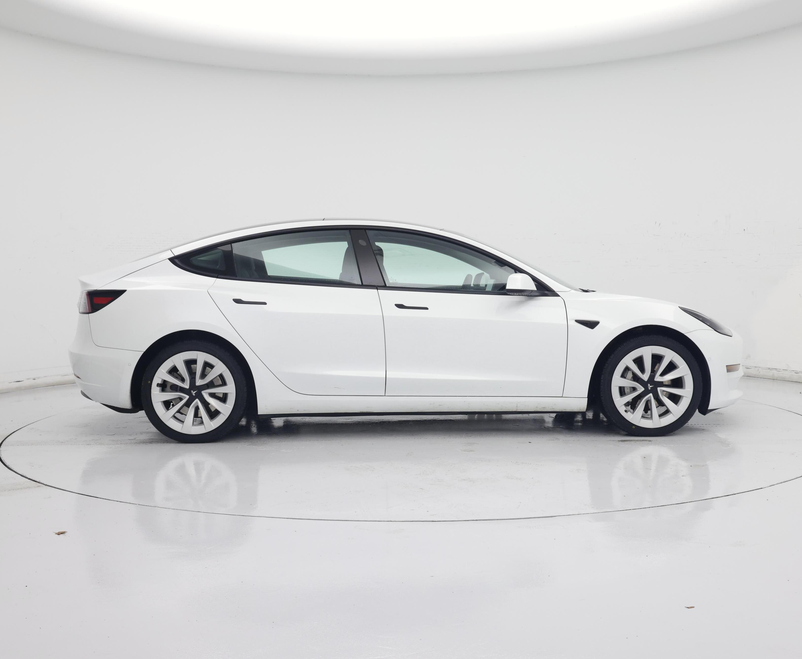Thumbnail: 2022 Tesla Model 3 - 7