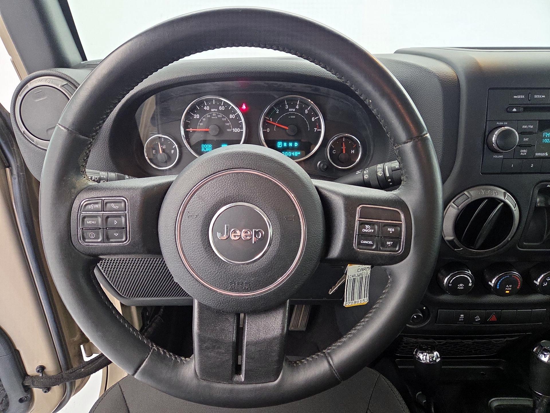 Thumbnail: 2016 Jeep Wrangler - 10