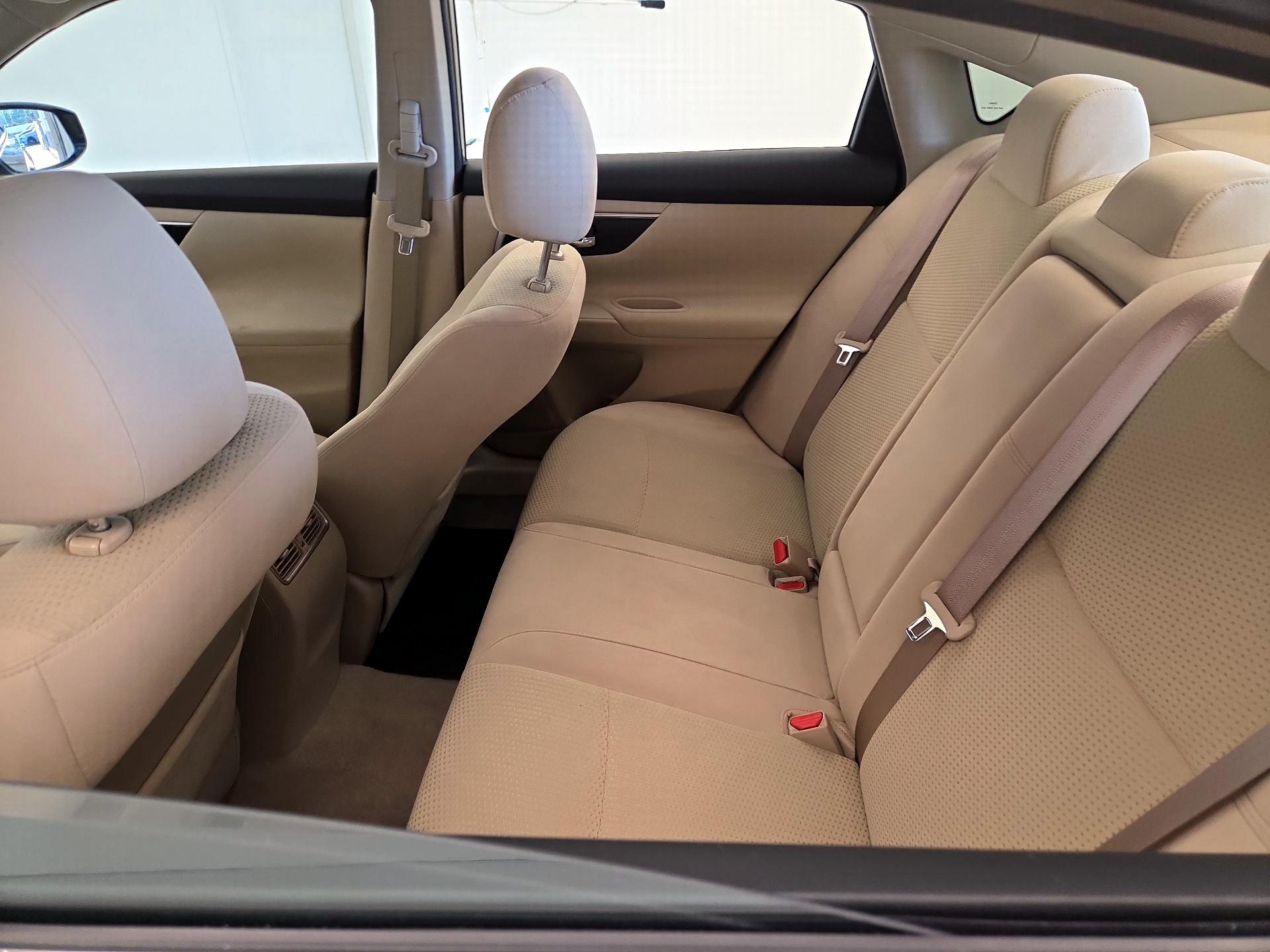 Thumbnail: 2014 Nissan Altima - 20