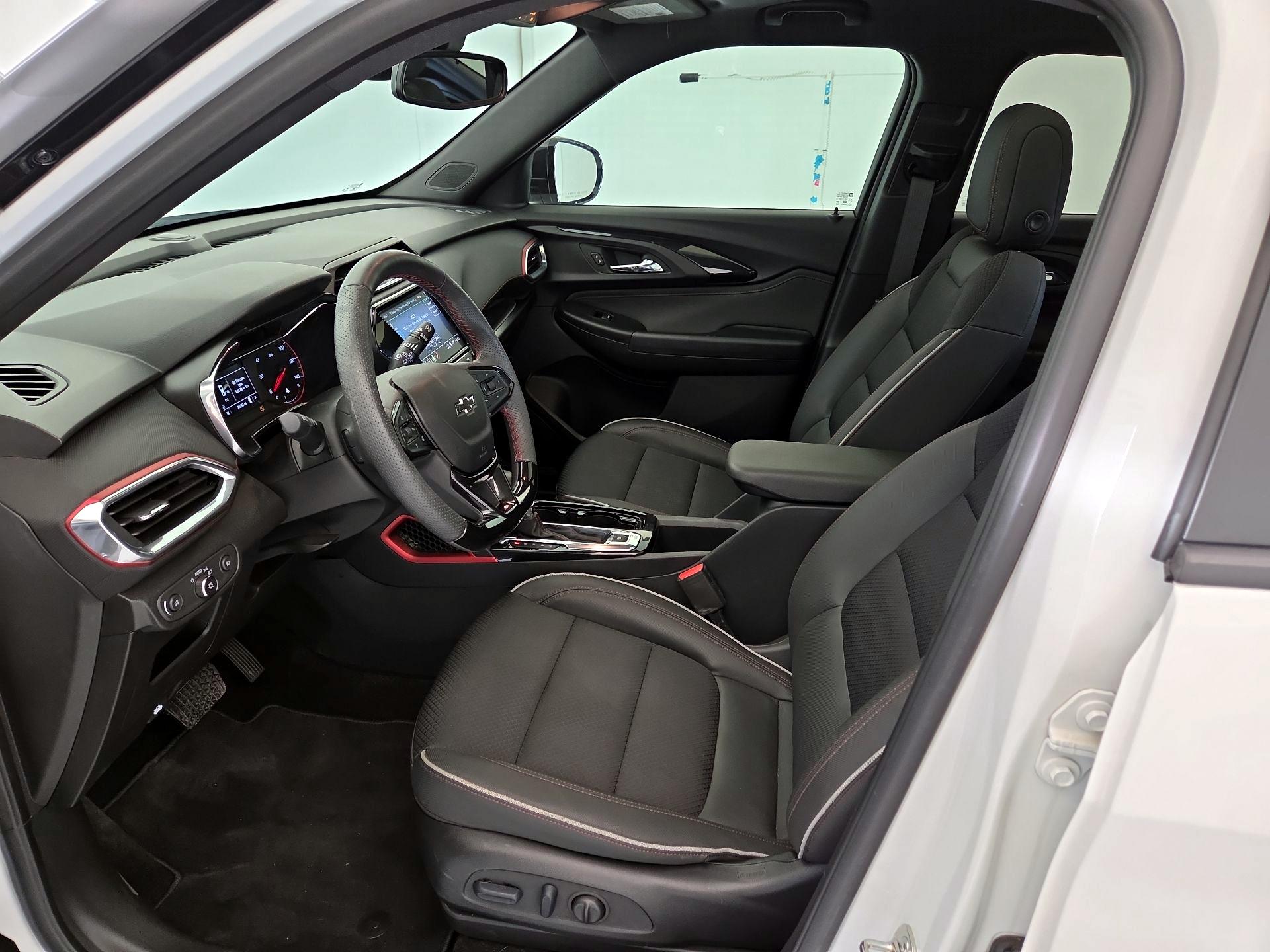 Thumbnail: 2023 Chevrolet TrailBlazer - 11