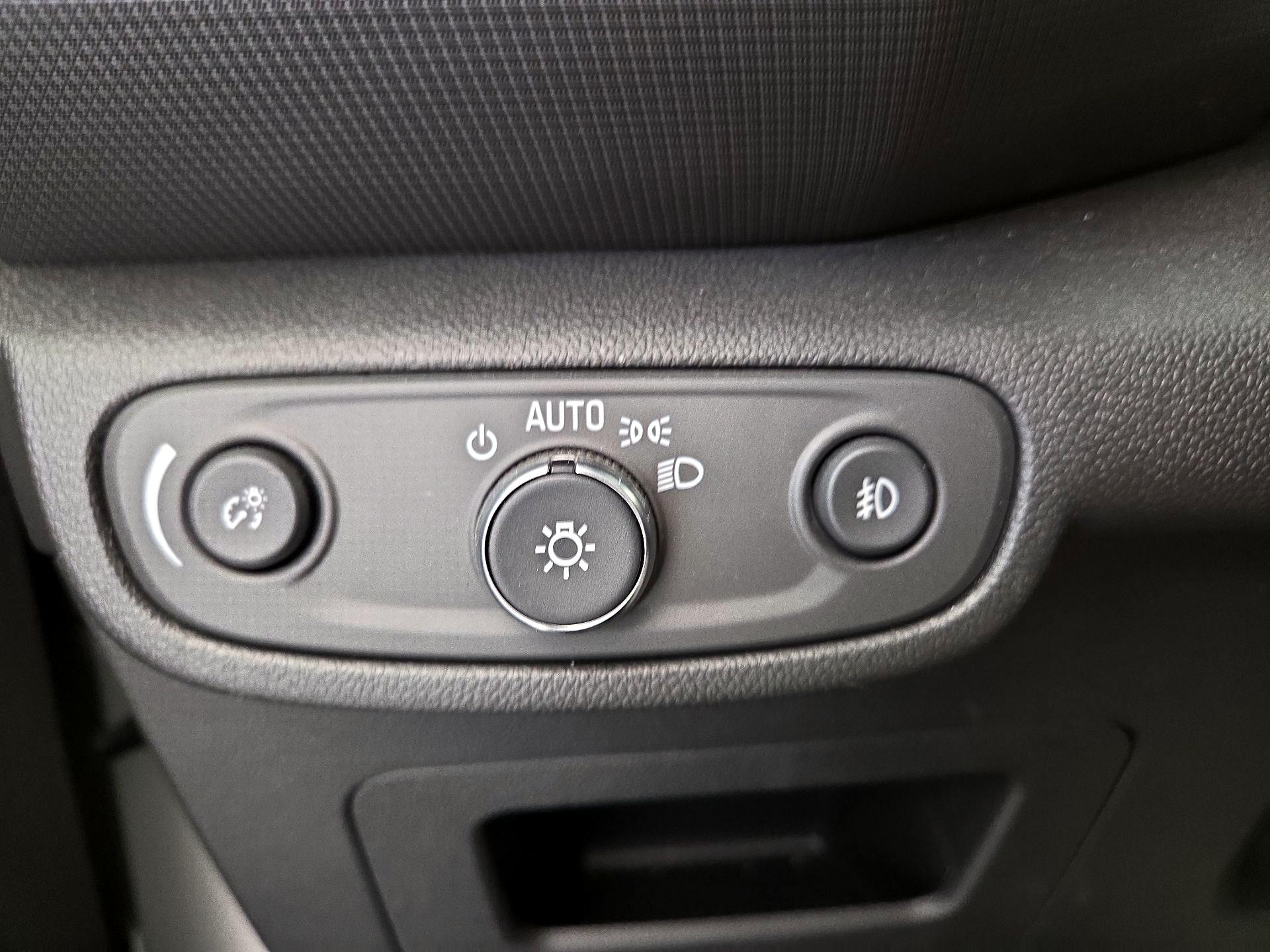 Thumbnail: 2023 Chevrolet TrailBlazer - 13