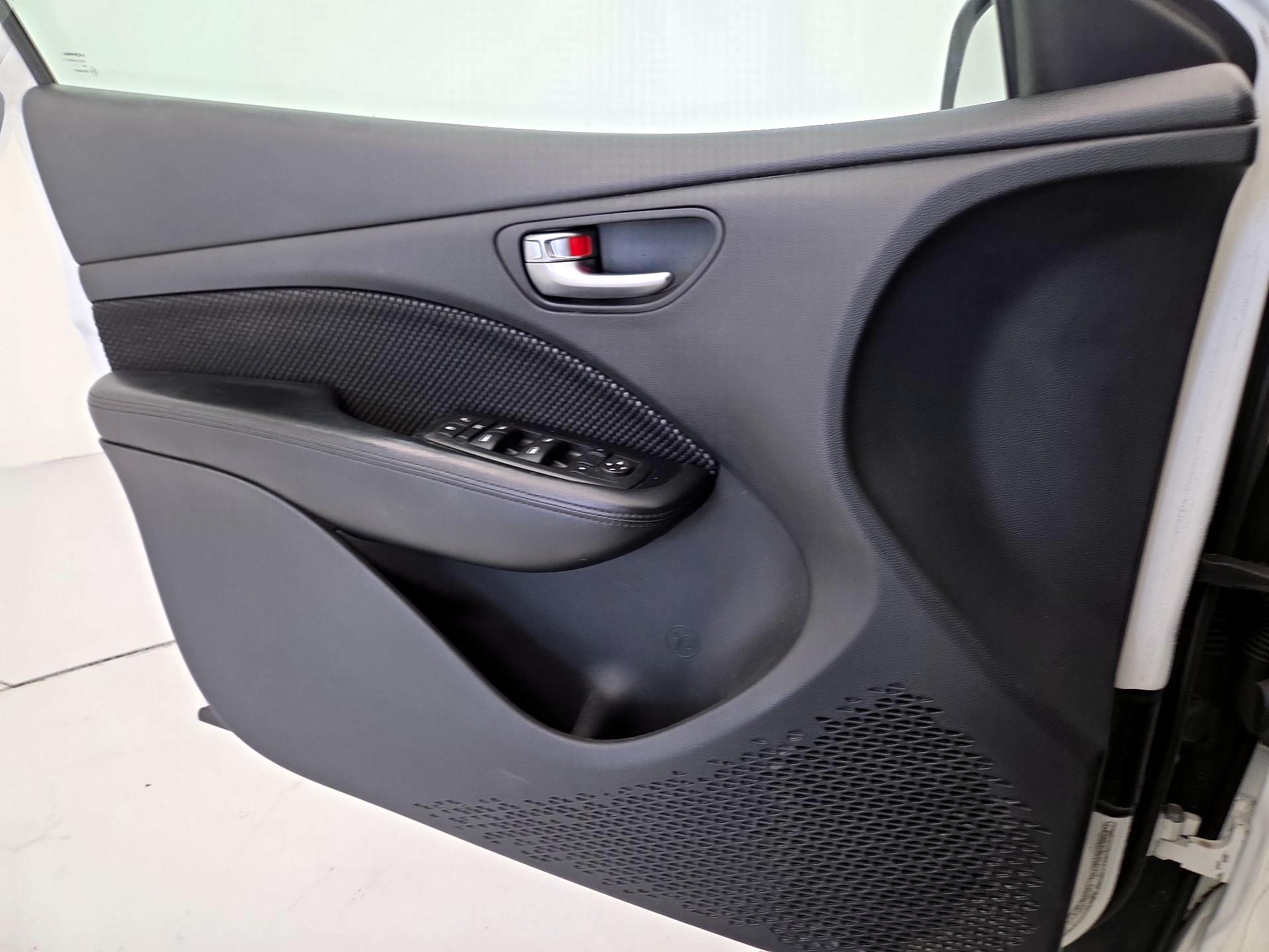 Thumbnail: 2015 Dodge Dart - 12