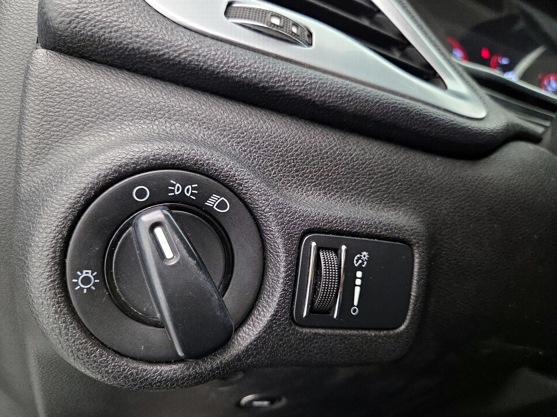 Thumbnail: 2015 Dodge Dart - 13