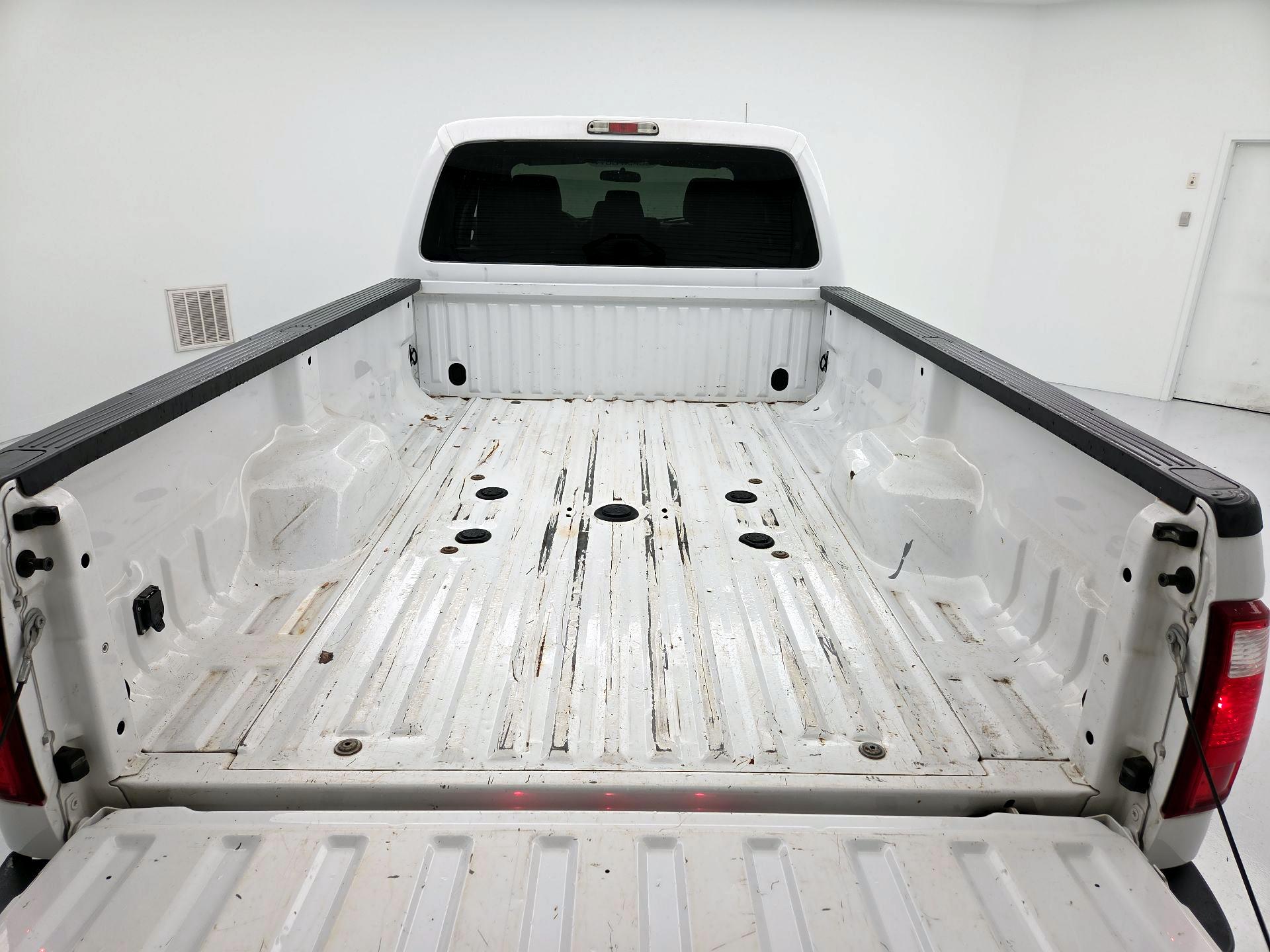 Thumbnail: 2016 Ford F-350 - 19