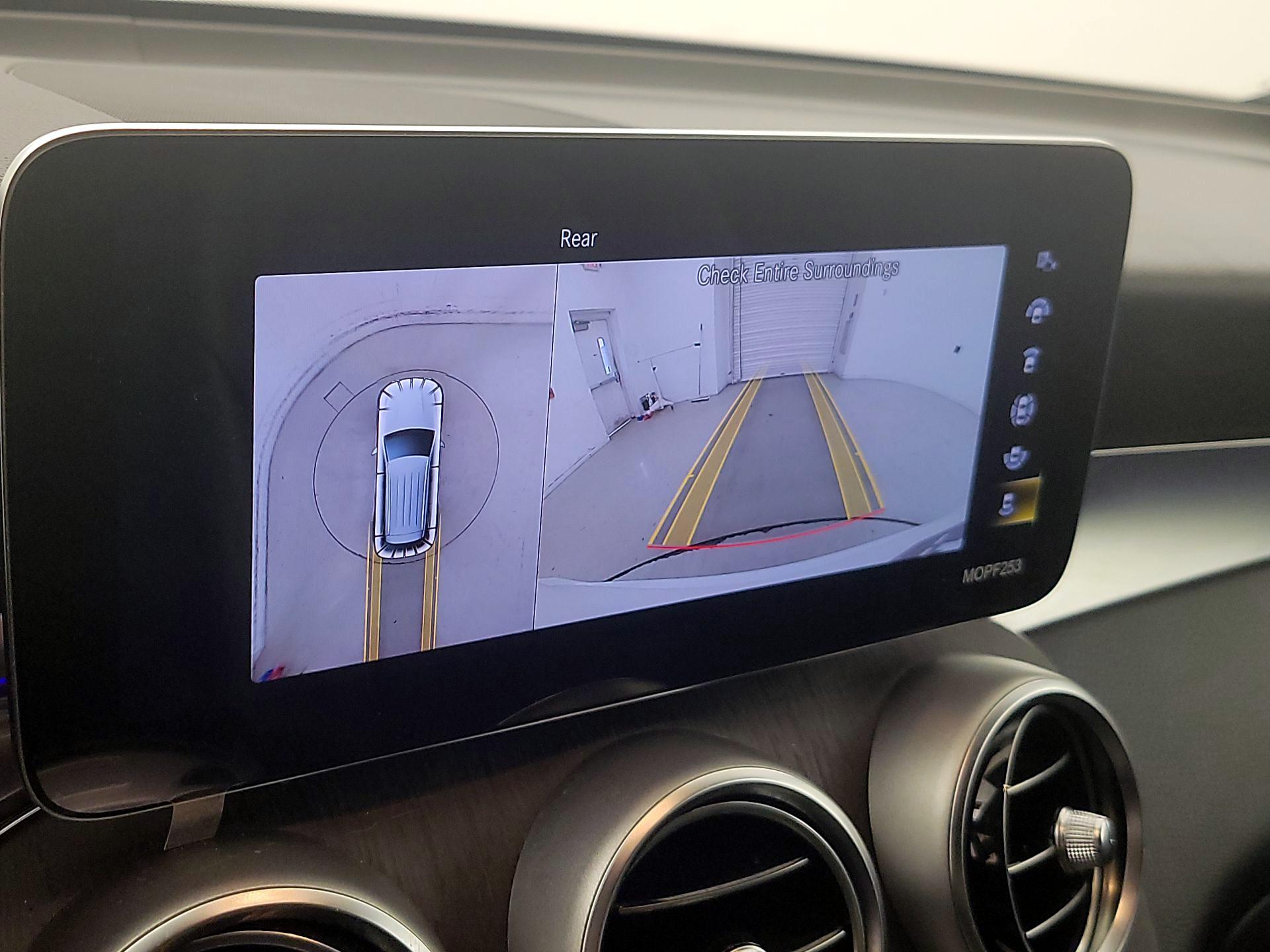 Thumbnail: 2022 Mercedes-Benz GLC - 15