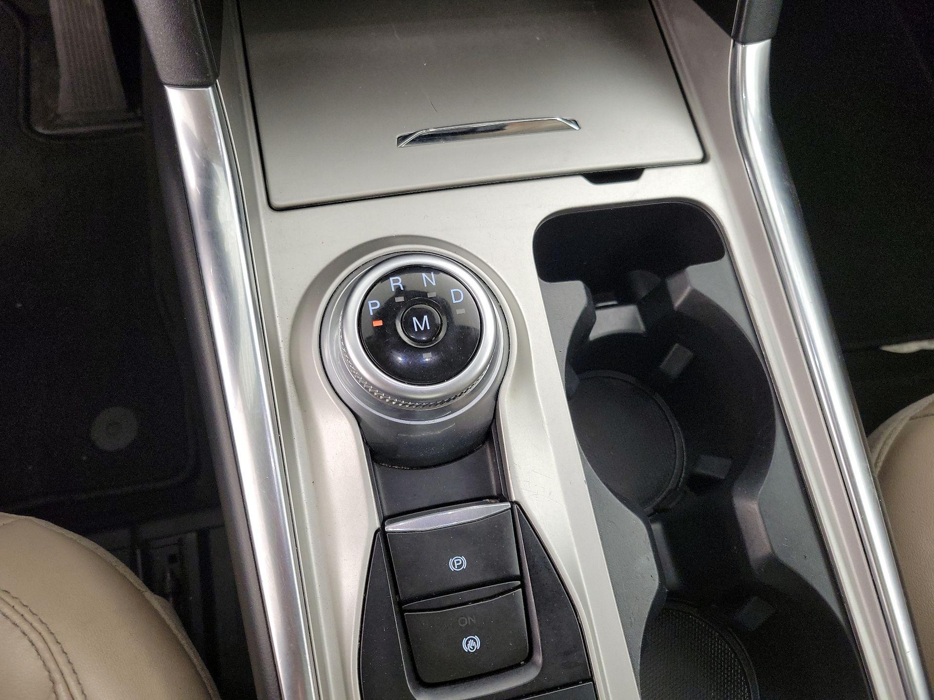 Thumbnail: 2021 Ford Explorer - 18