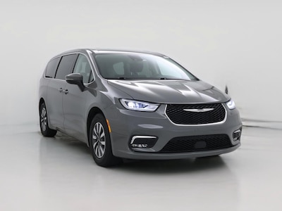 2023 Chrysler Pacifica Hybrid Touring L -
                Naperville, IL