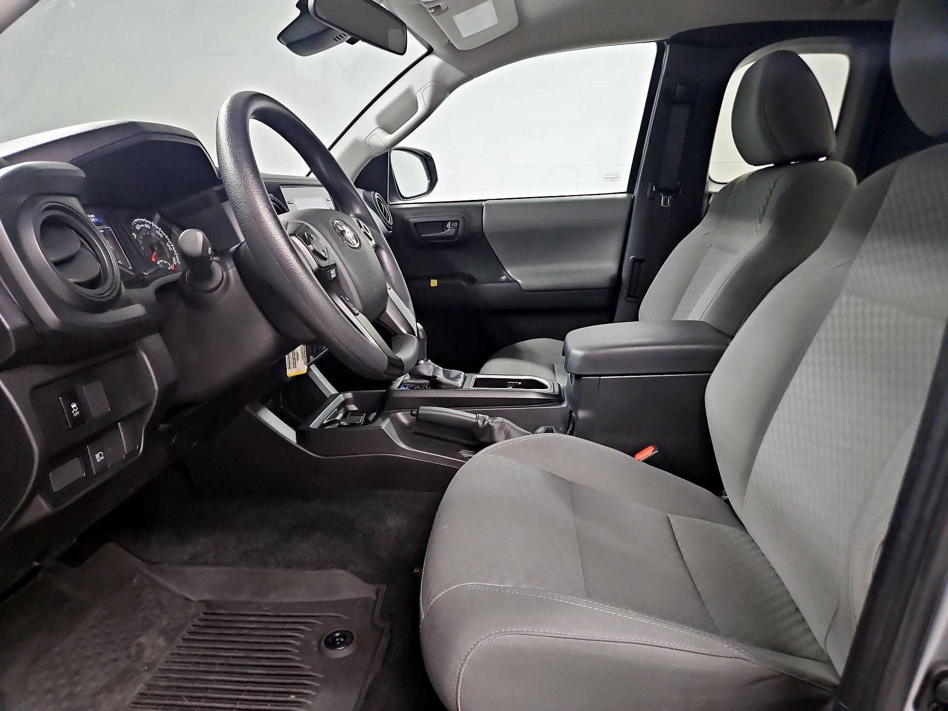 Thumbnail: 2022 Toyota Tacoma - 11