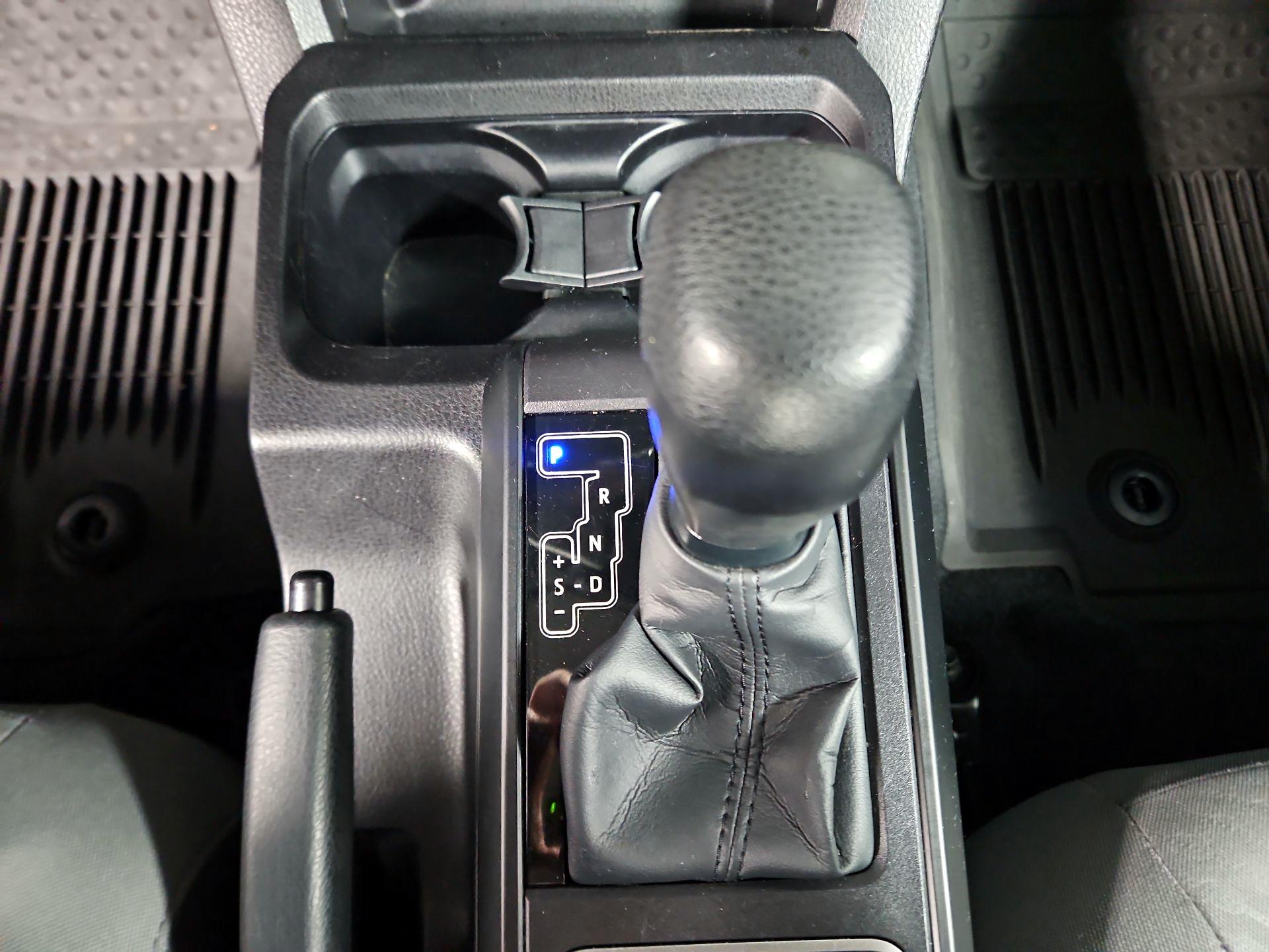 Thumbnail: 2022 Toyota Tacoma - 17