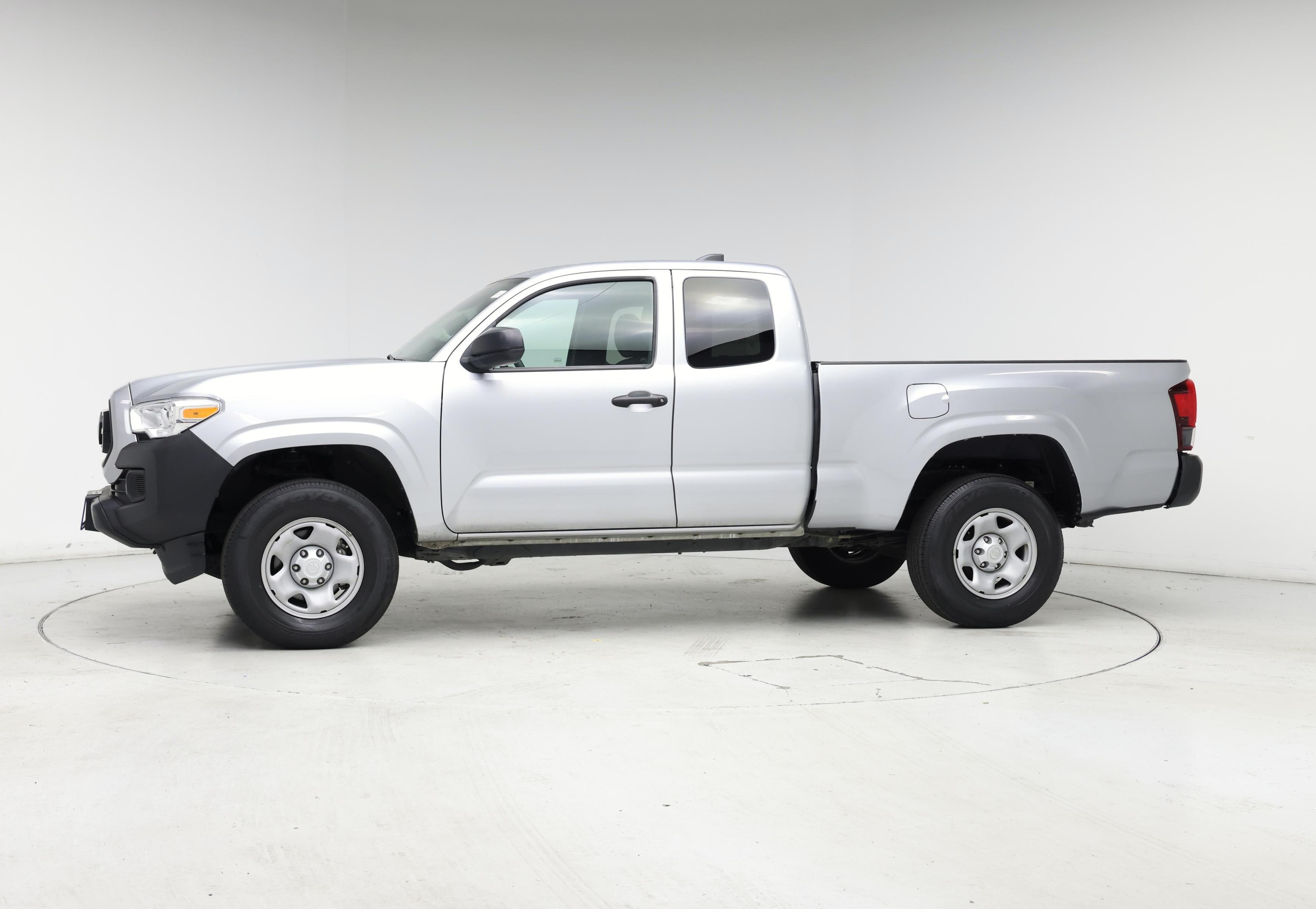 Thumbnail: 2022 Toyota Tacoma - 3