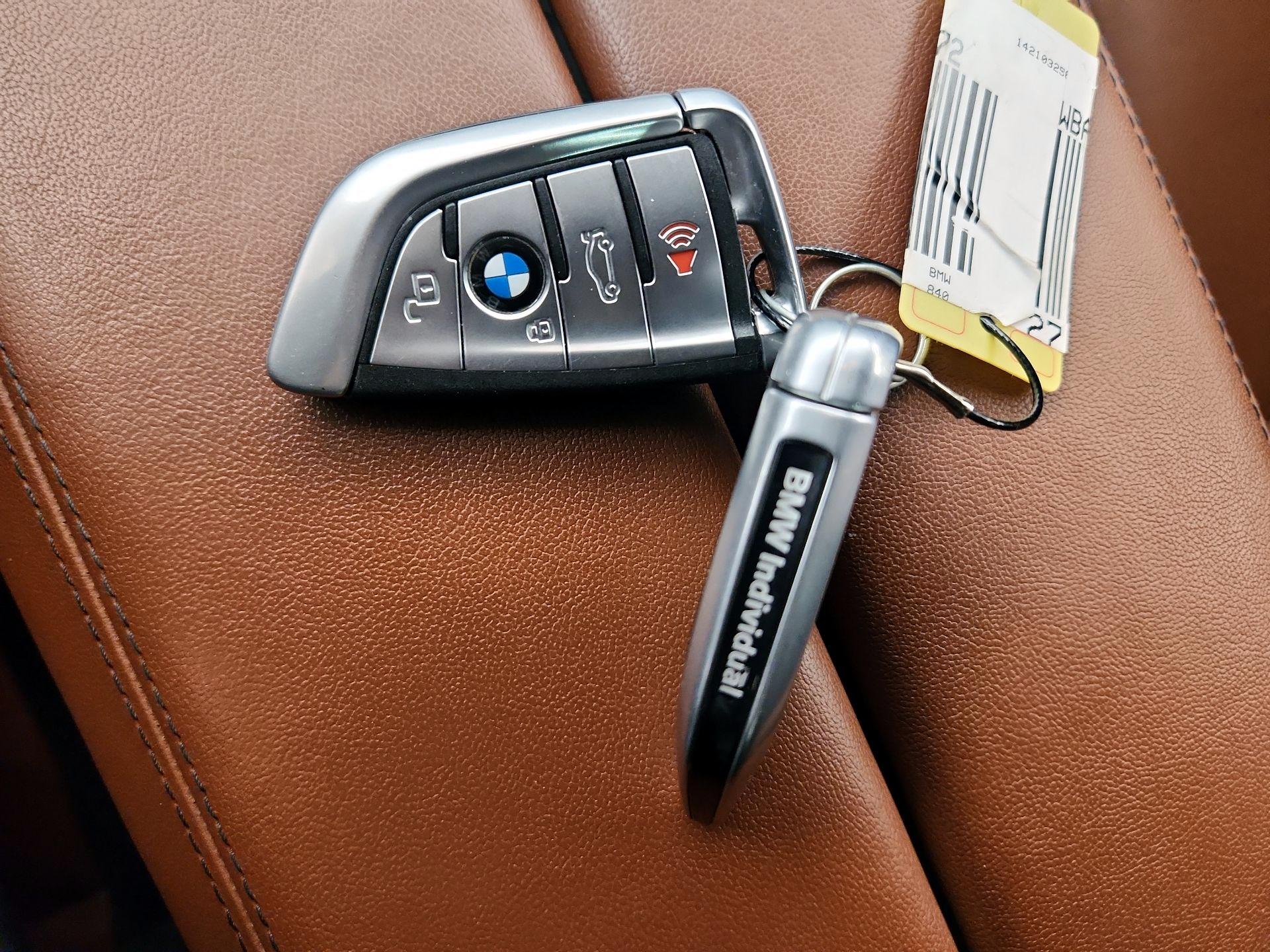 Thumbnail: 2020 BMW 8 Series - 20