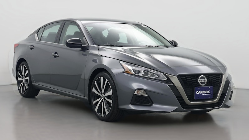 2022 Nissan Altima SR Hero Image