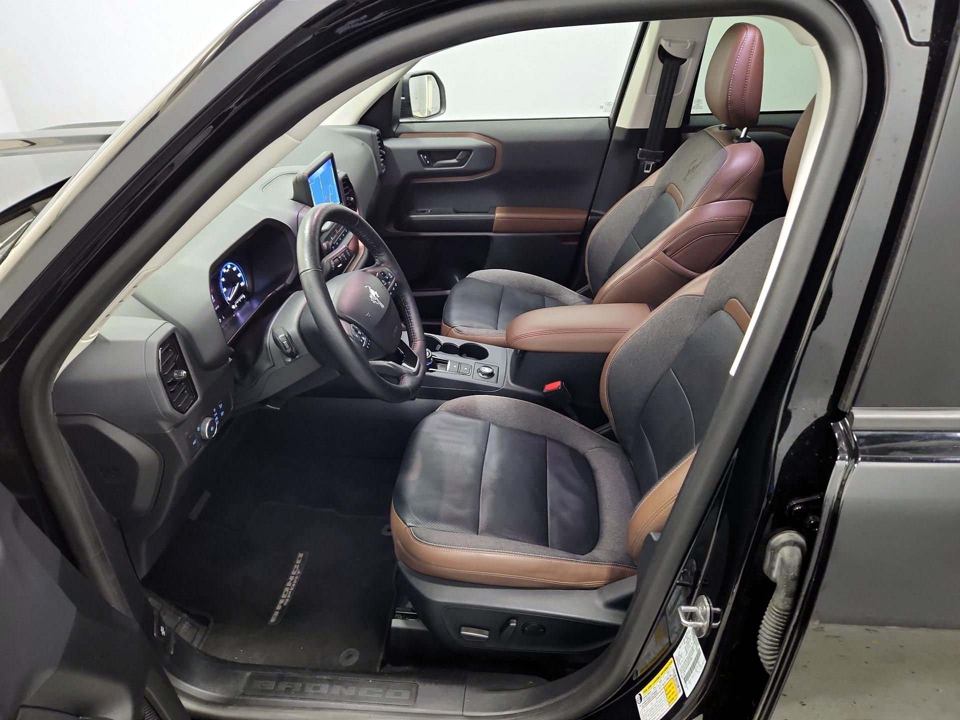 Thumbnail: 2021 Ford Bronco Sport - 11