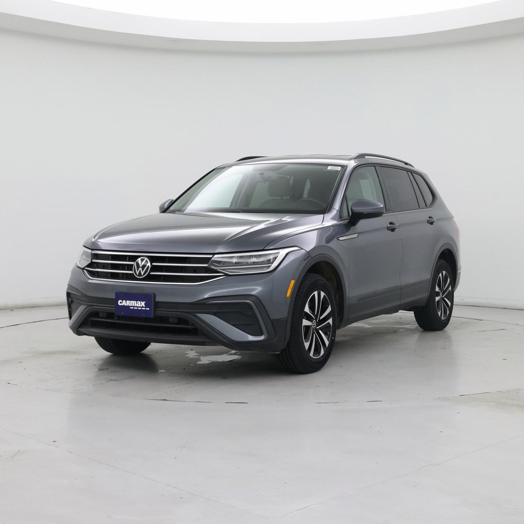 Thumbnail: 2022 Volkswagen Tiguan - 4