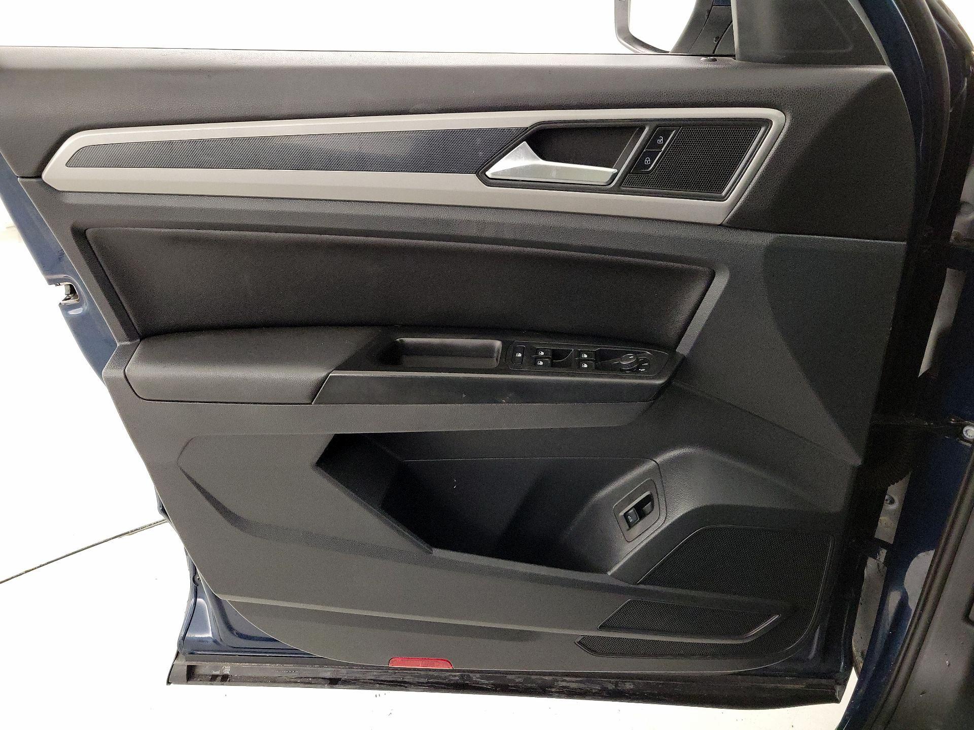 Thumbnail: 2021 Volkswagen Atlas - 12