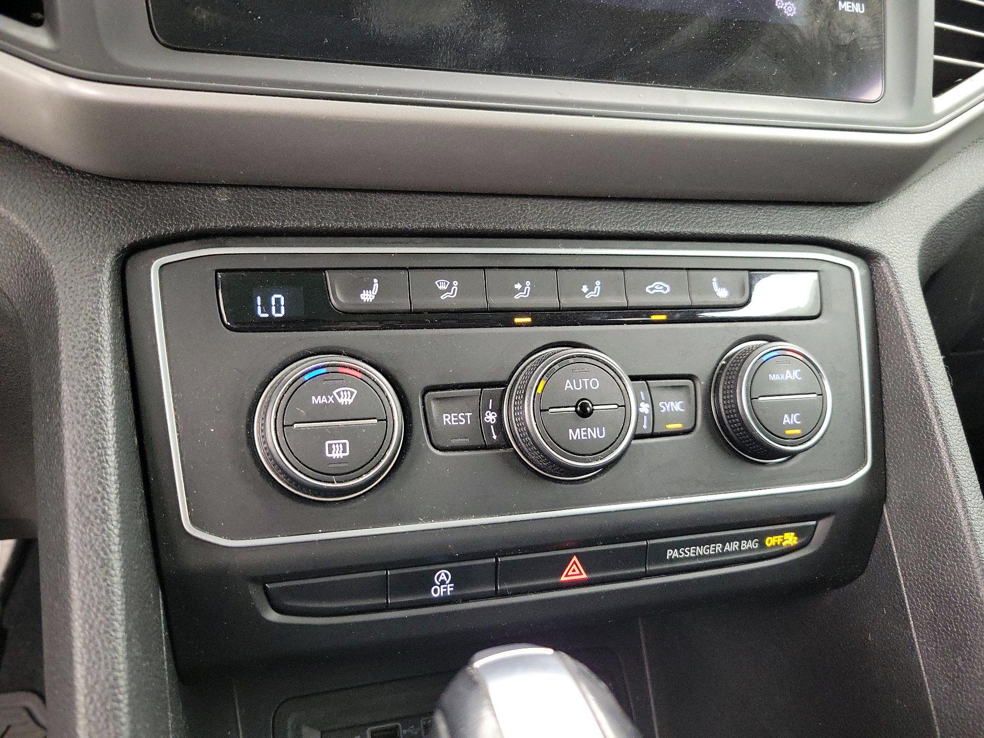 Thumbnail: 2021 Volkswagen Atlas - 16