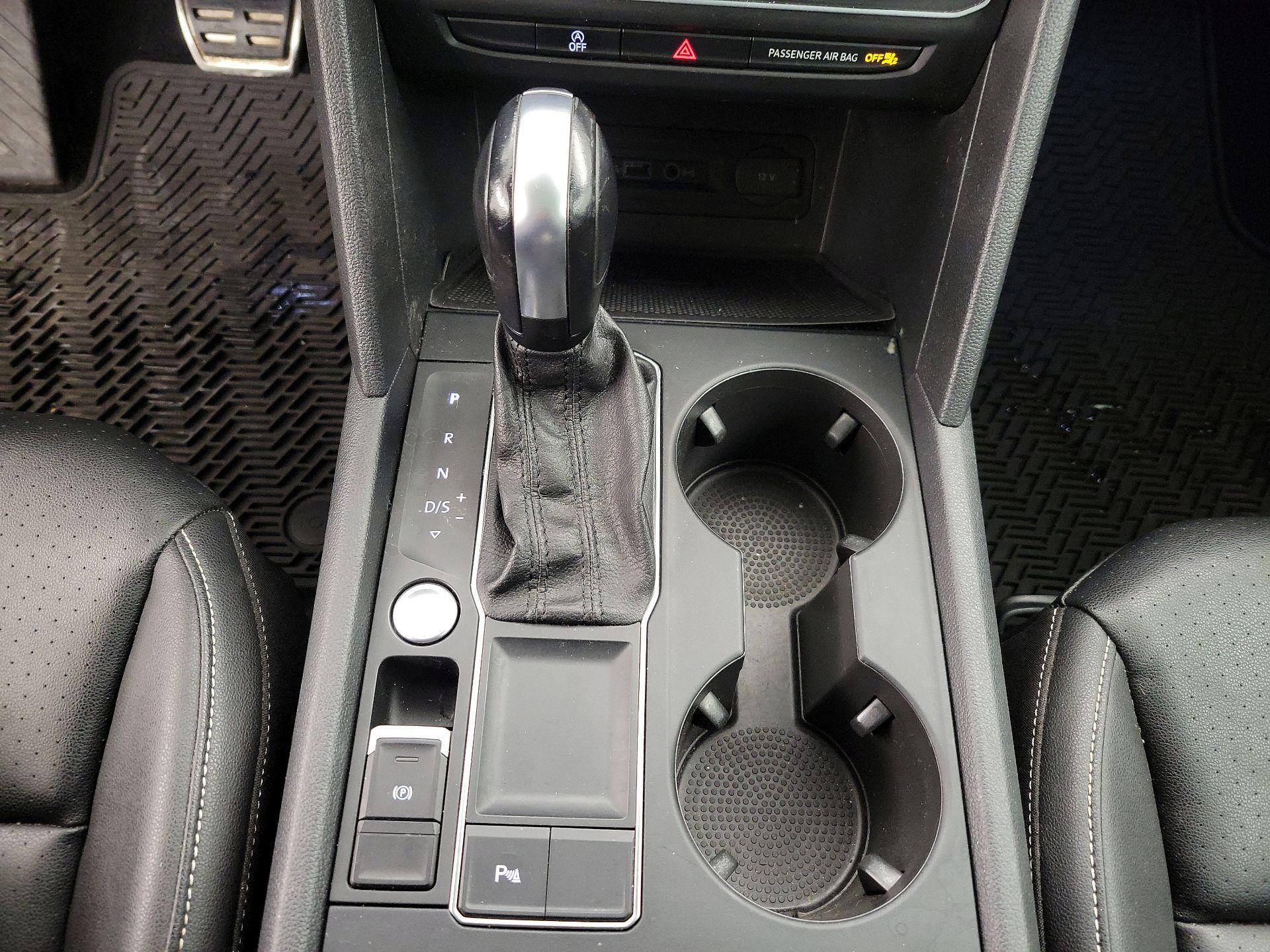 Thumbnail: 2021 Volkswagen Atlas - 17