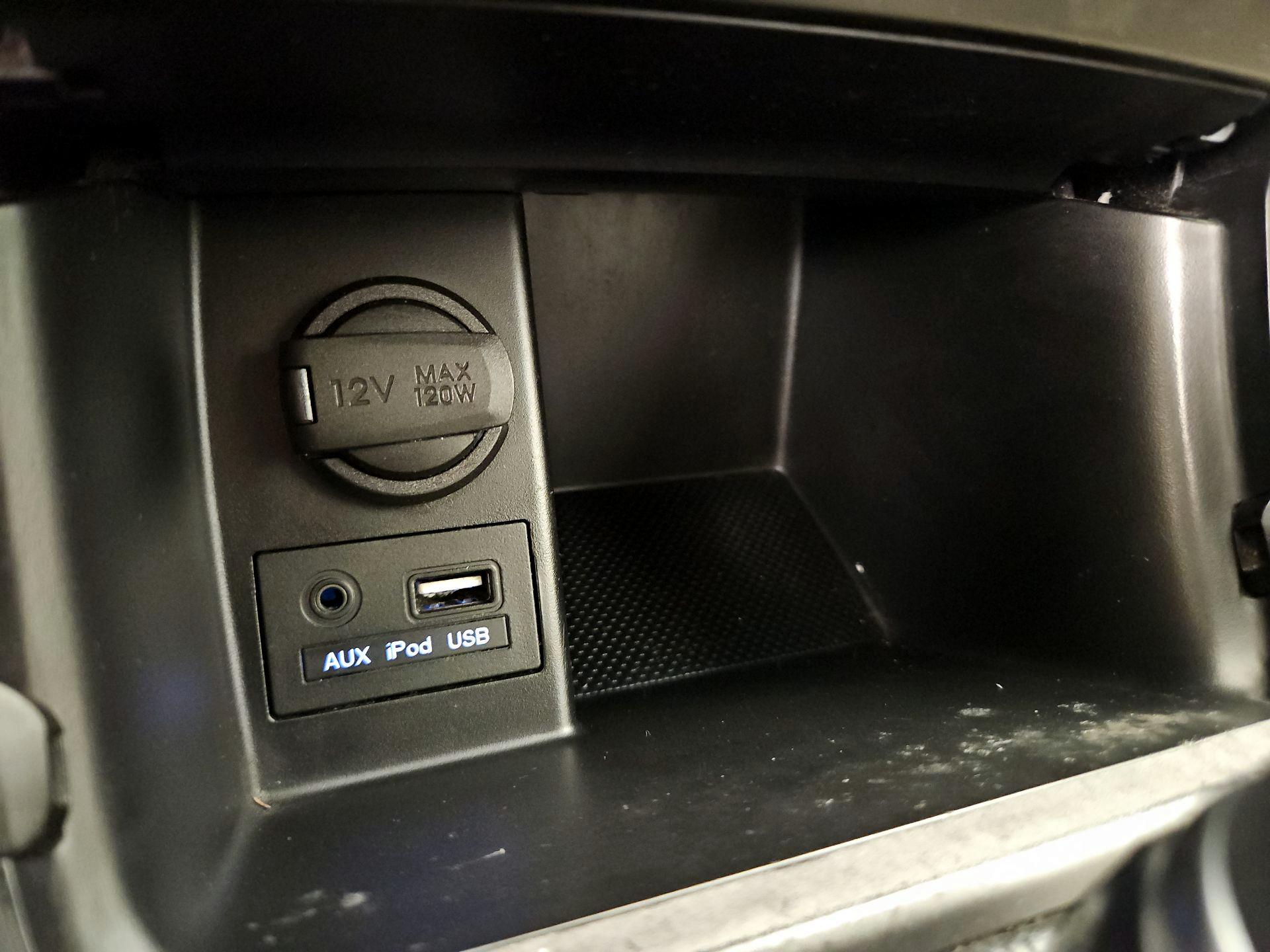 Thumbnail: 2014 Hyundai Elantra - 17