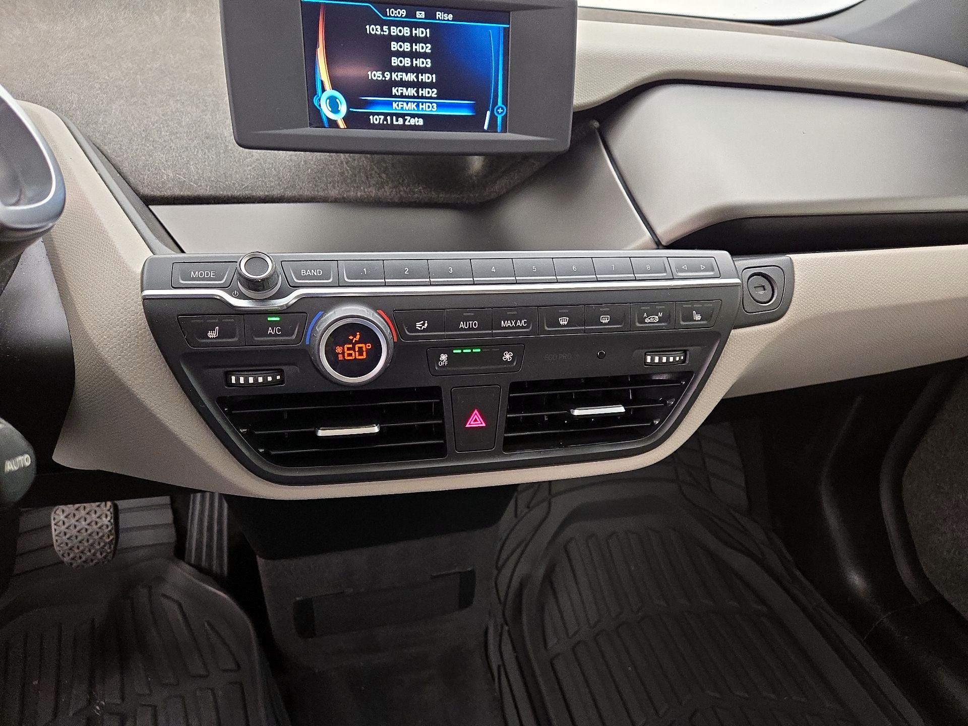 Thumbnail: 2015 BMW i3 - 16