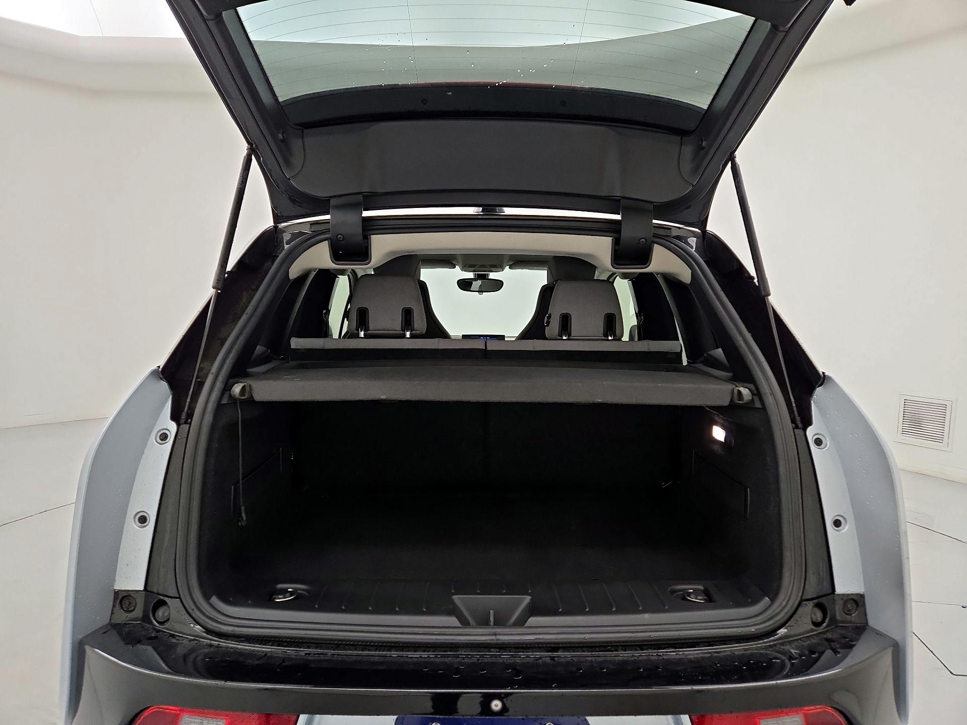 Thumbnail: 2015 BMW i3 - 19