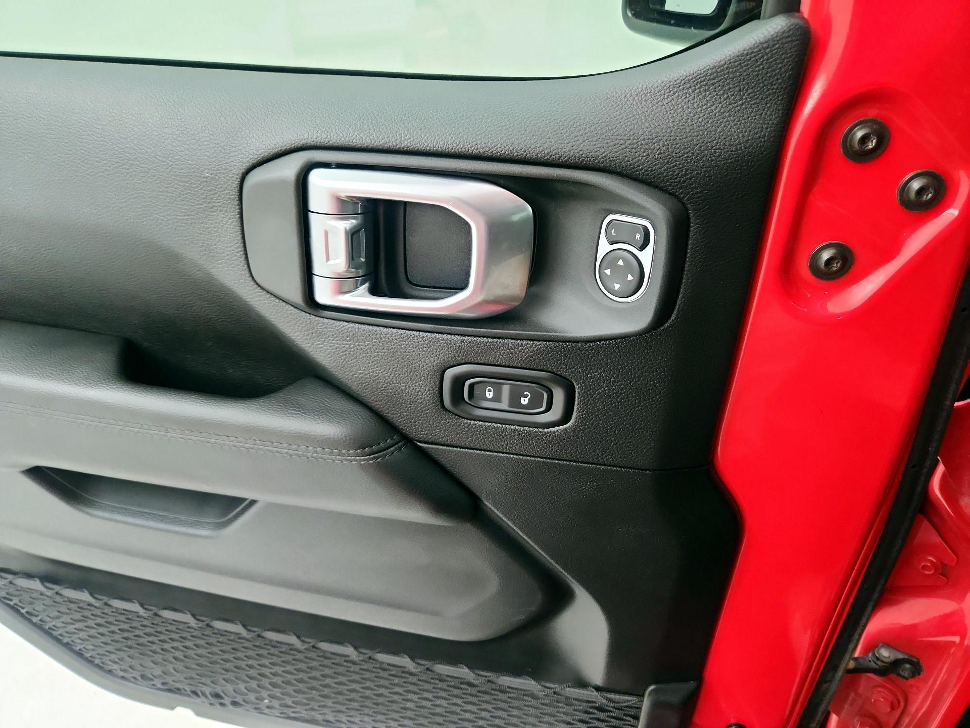 Thumbnail: 2020 Jeep Wrangler - 12