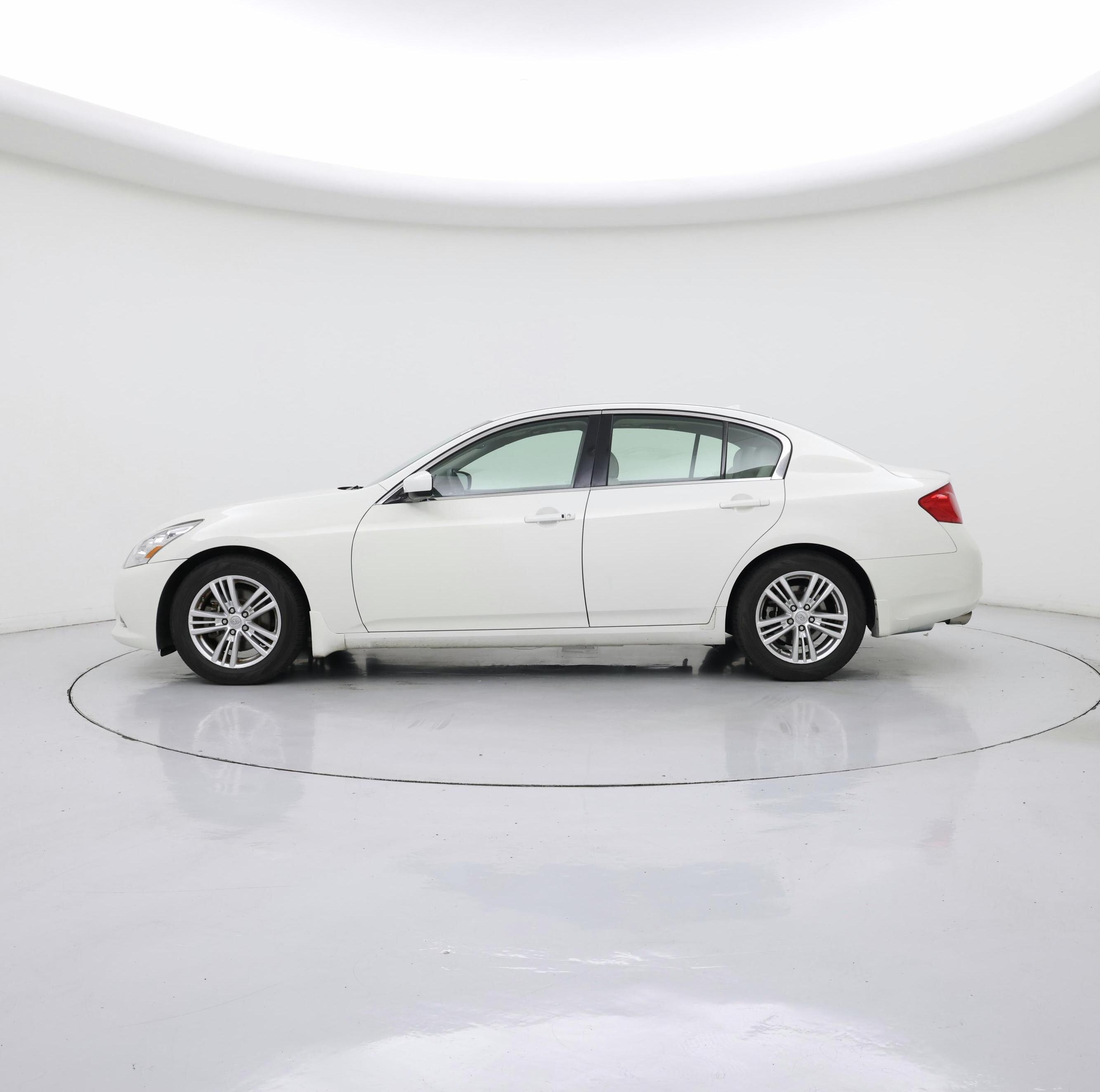 Thumbnail: 2013 INFINITI G37 - 3