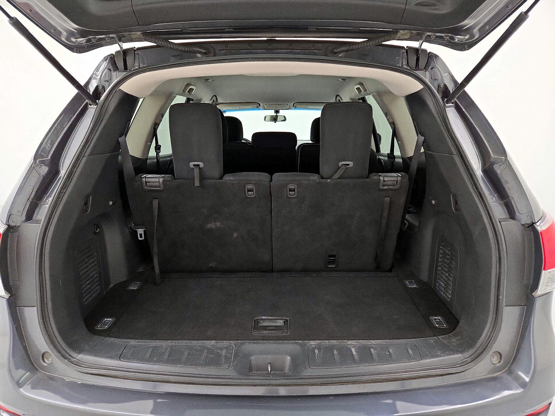 Thumbnail: 2013 Nissan Pathfinder - 19