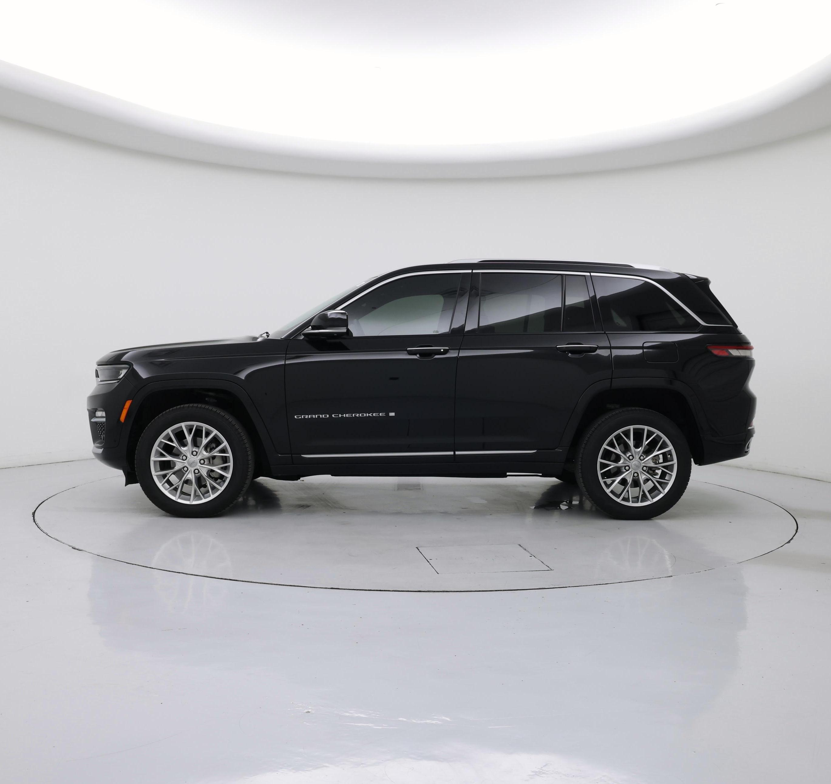 Thumbnail: 2022 Jeep Grand Cherokee - 3