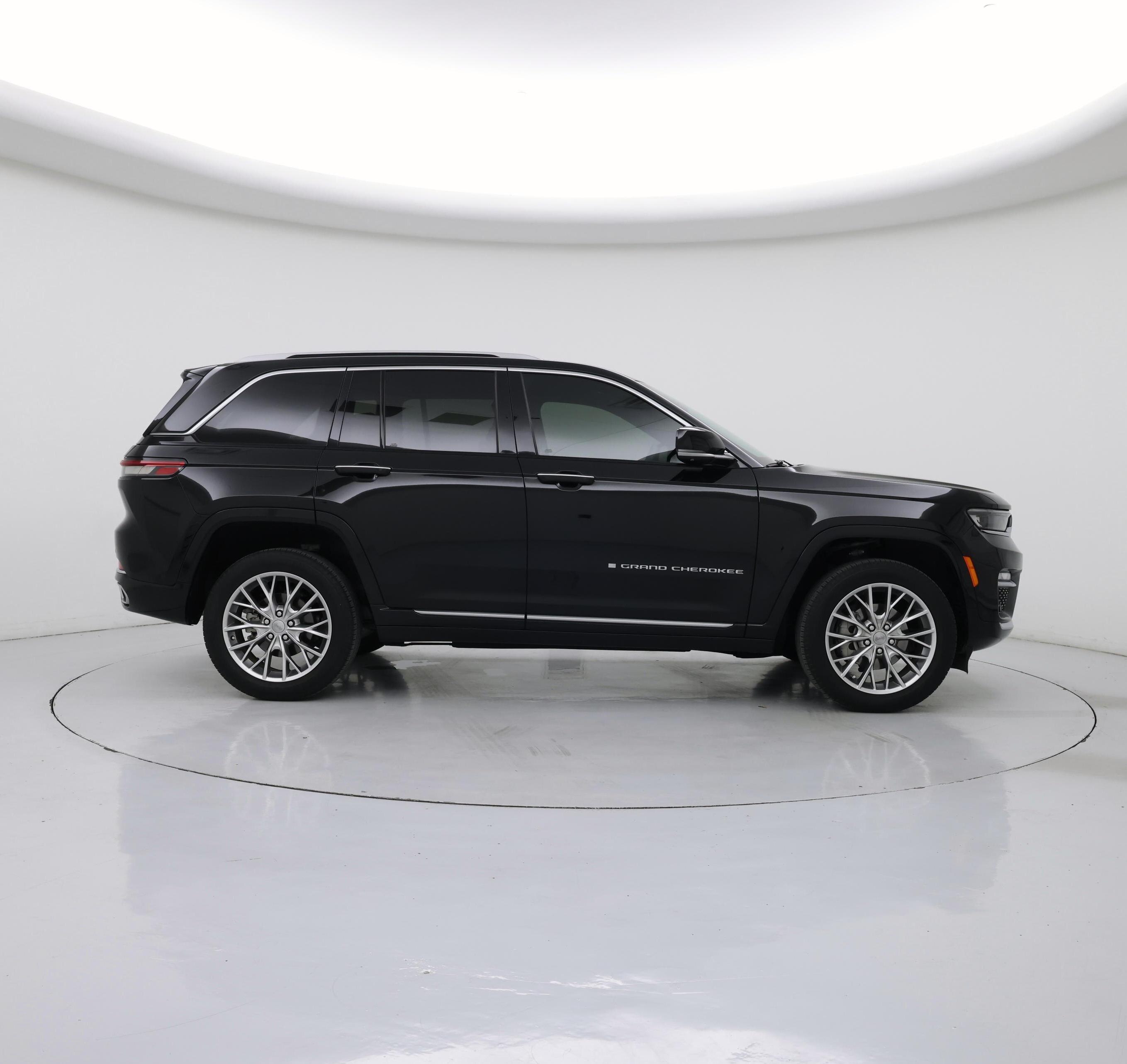 Thumbnail: 2022 Jeep Grand Cherokee - 7