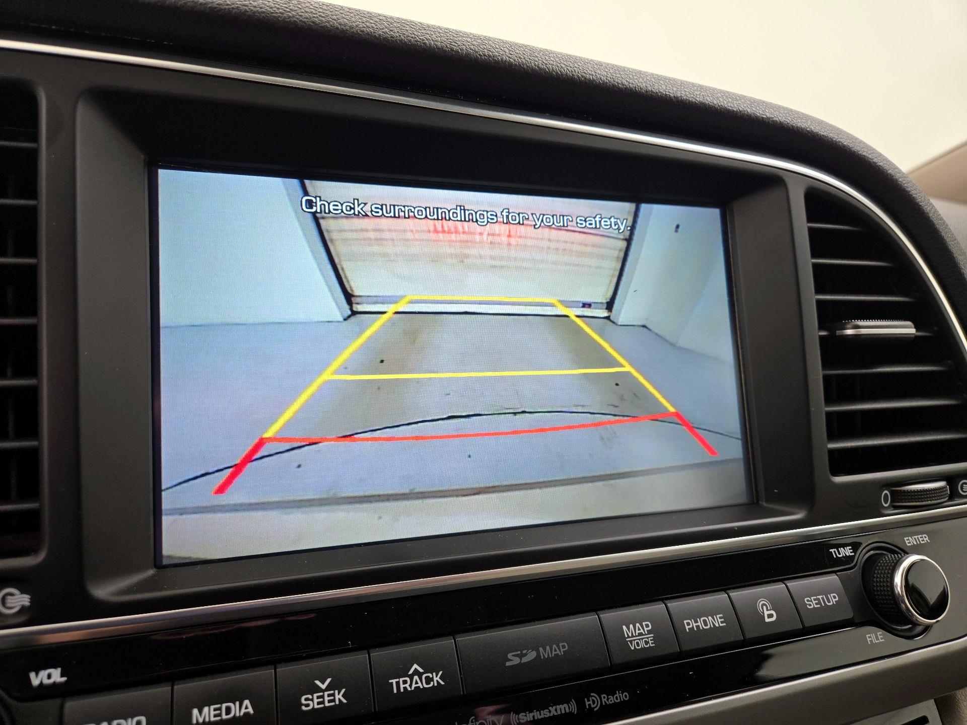 Thumbnail: 2018 Hyundai Elantra - 15