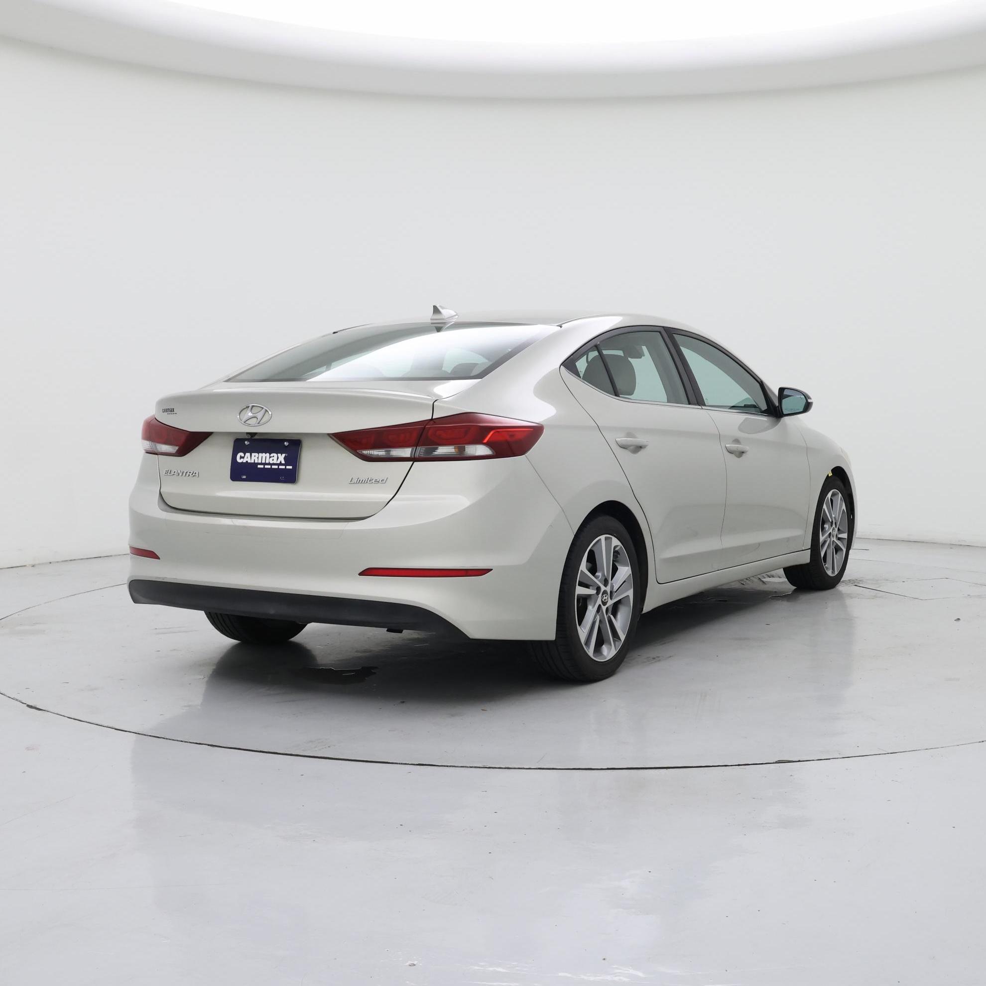 Thumbnail: 2018 Hyundai Elantra - 8