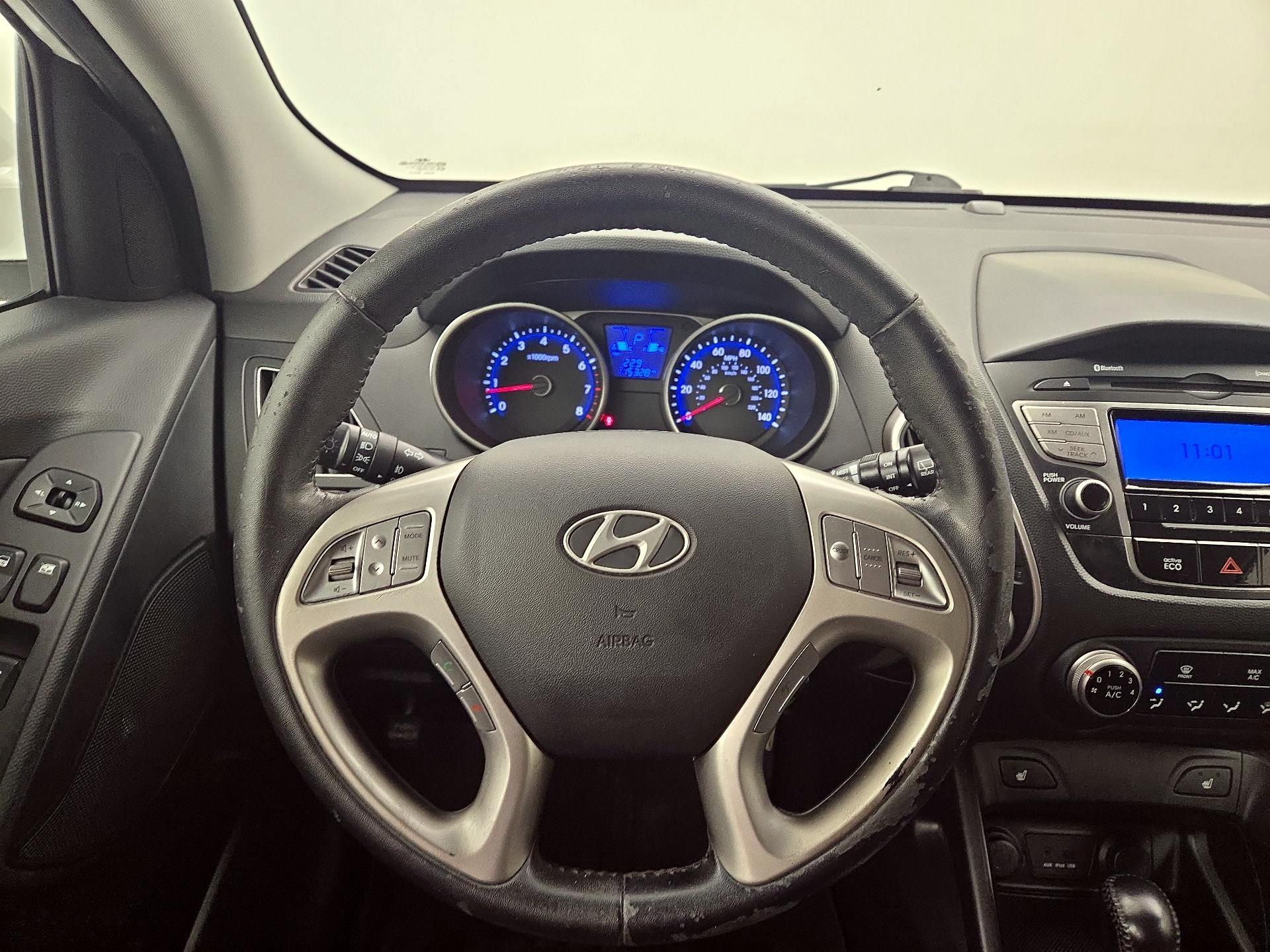 Thumbnail: 2013 Hyundai Tucson - 10