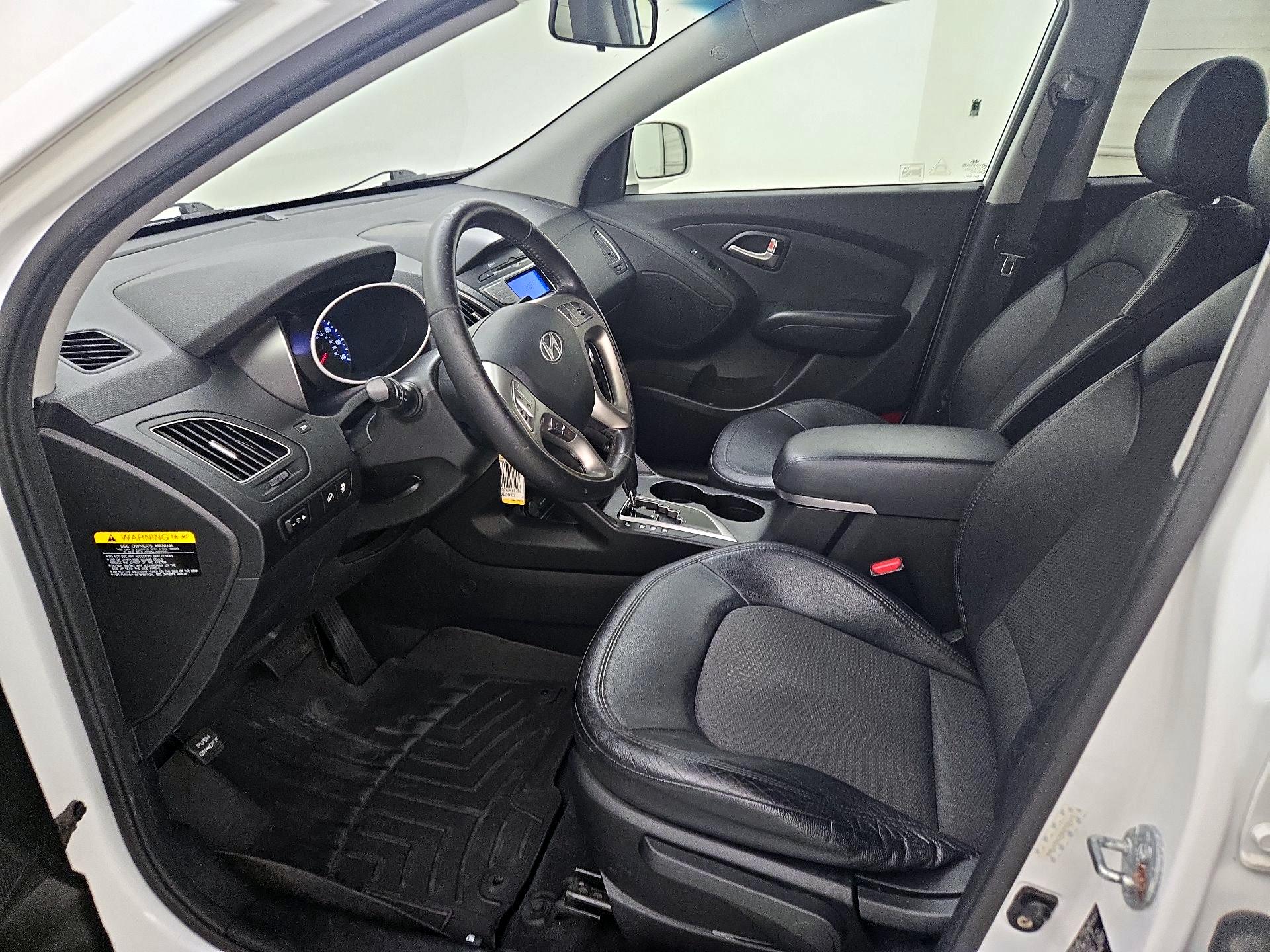 Thumbnail: 2013 Hyundai Tucson - 11