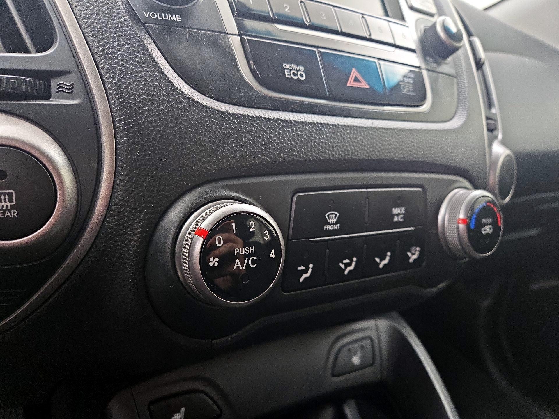 Thumbnail: 2013 Hyundai Tucson - 15