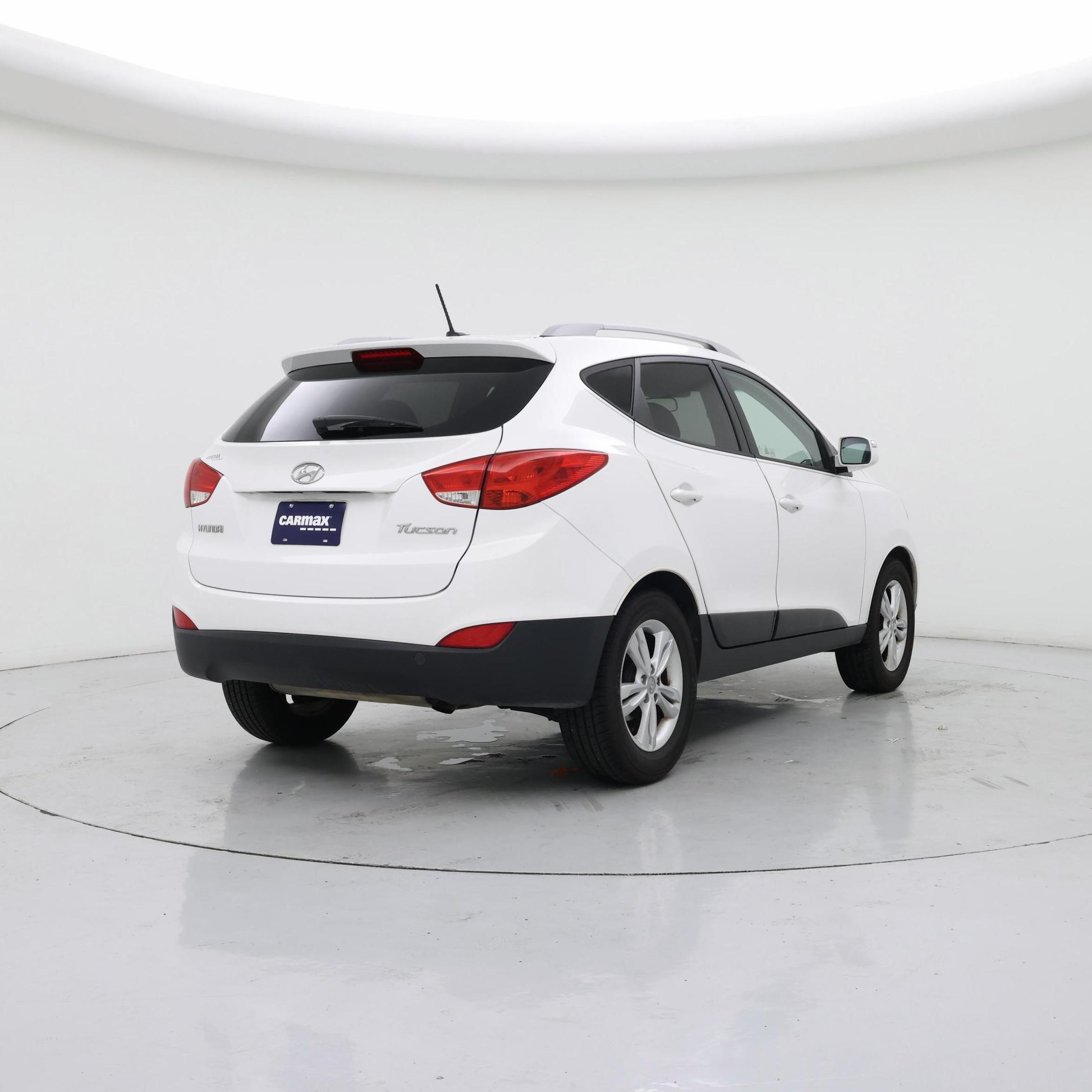 Thumbnail: 2013 Hyundai Tucson - 8