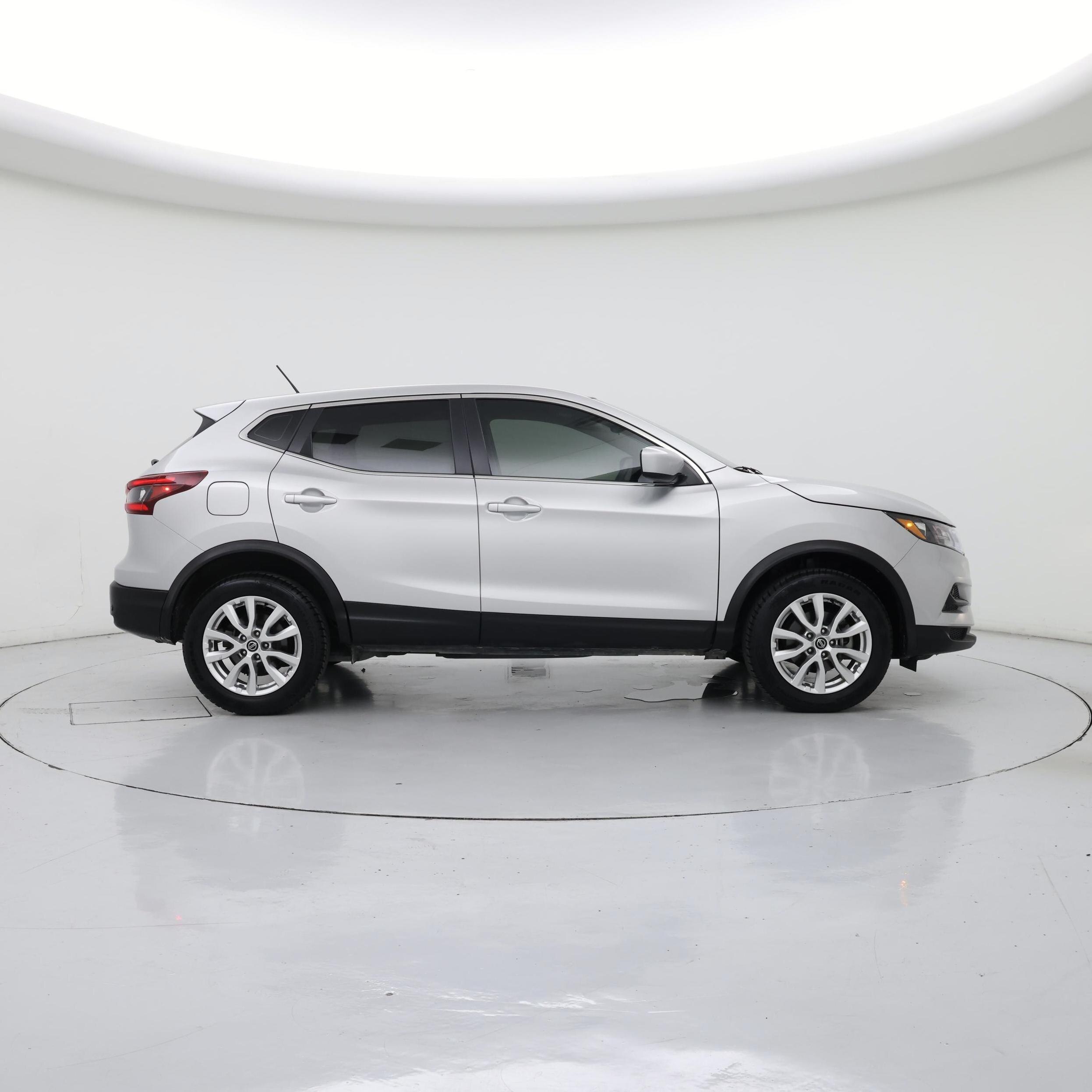 Thumbnail: 2020 Nissan Rogue Sport - 7