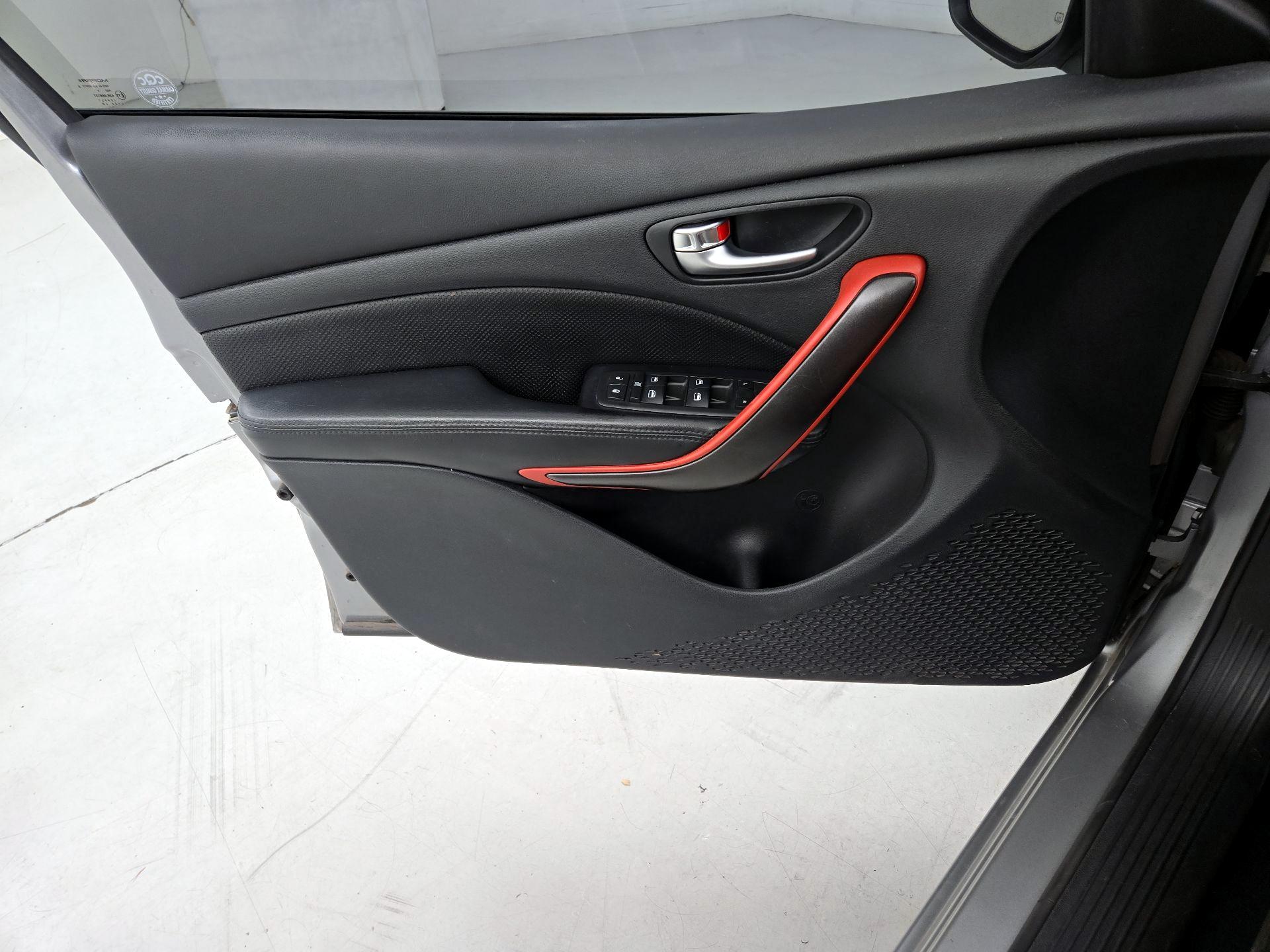 Thumbnail: 2015 Dodge Dart - 12