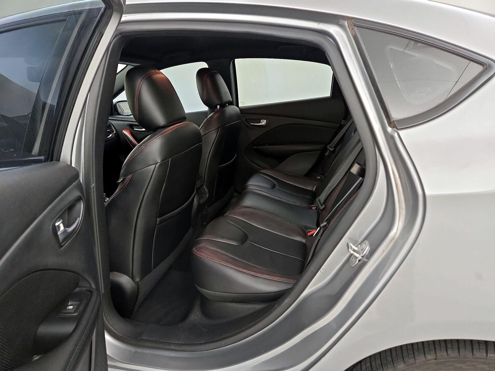 Thumbnail: 2015 Dodge Dart - 19