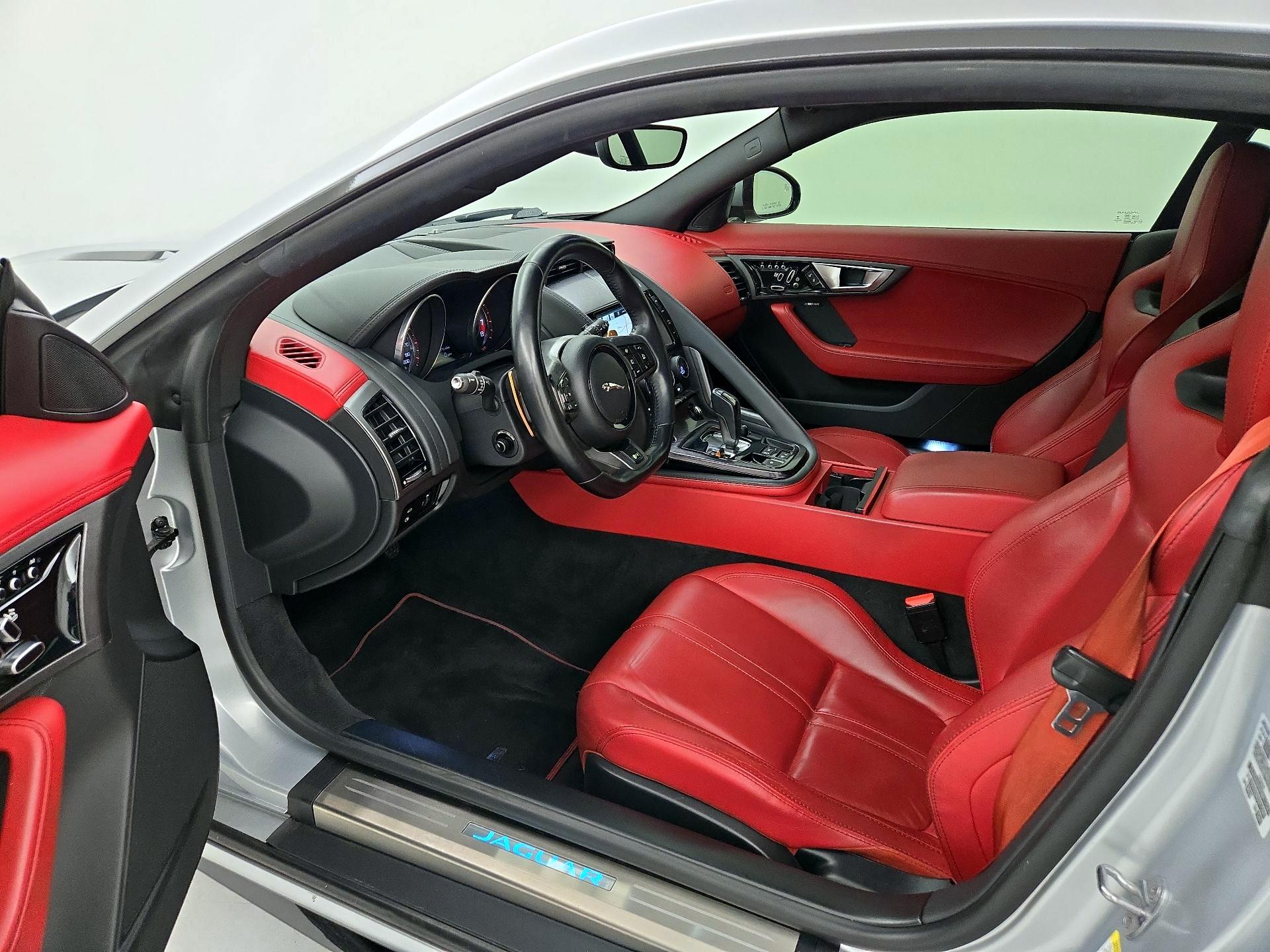 Thumbnail: 2015 Jaguar F-Type - 10